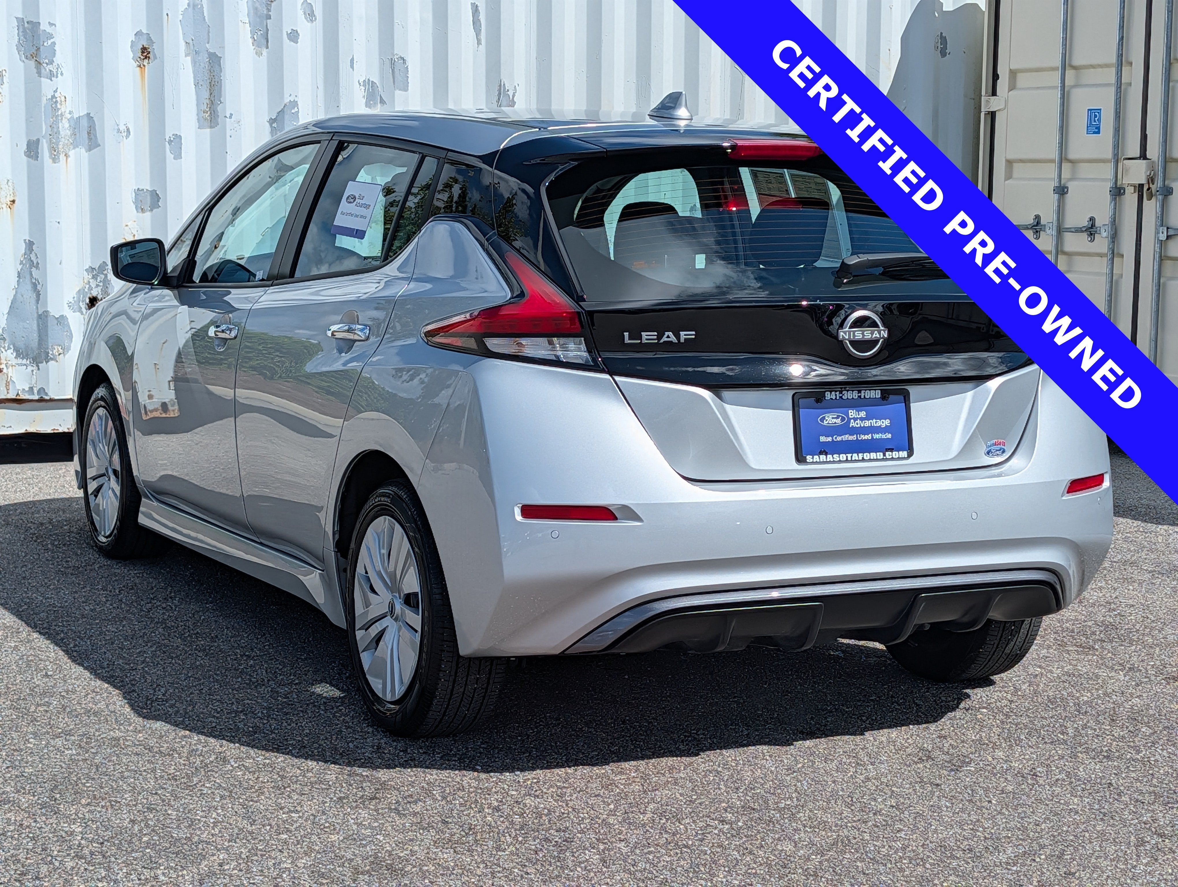 2025 Nissan LEAF S