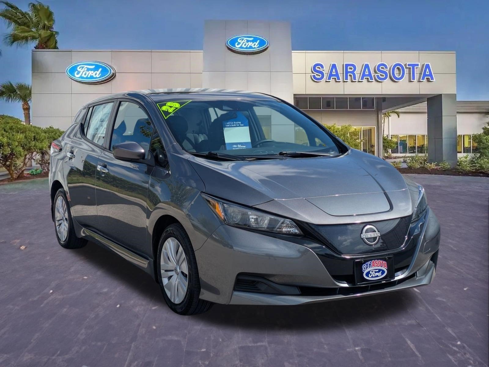 2025 Nissan LEAF S