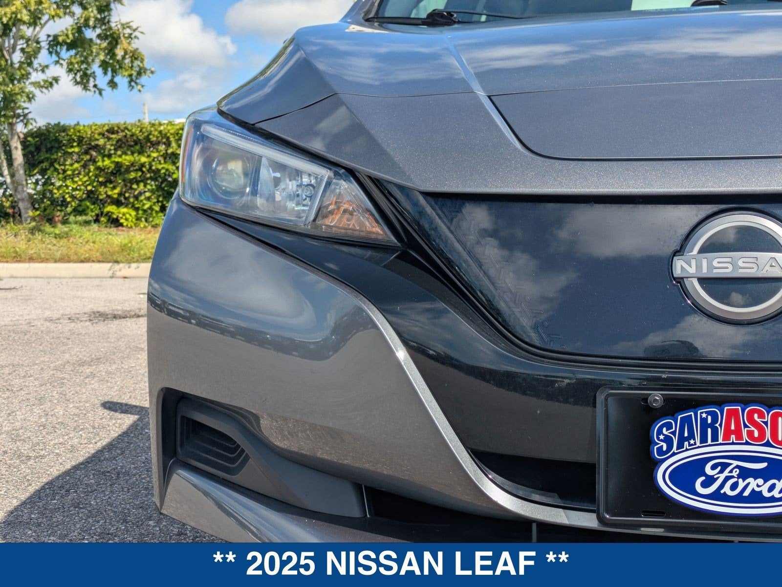 2025 Nissan LEAF S