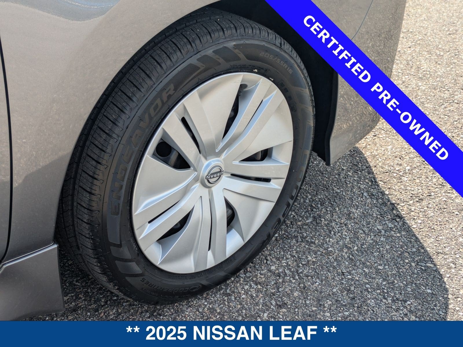 2025 Nissan LEAF S