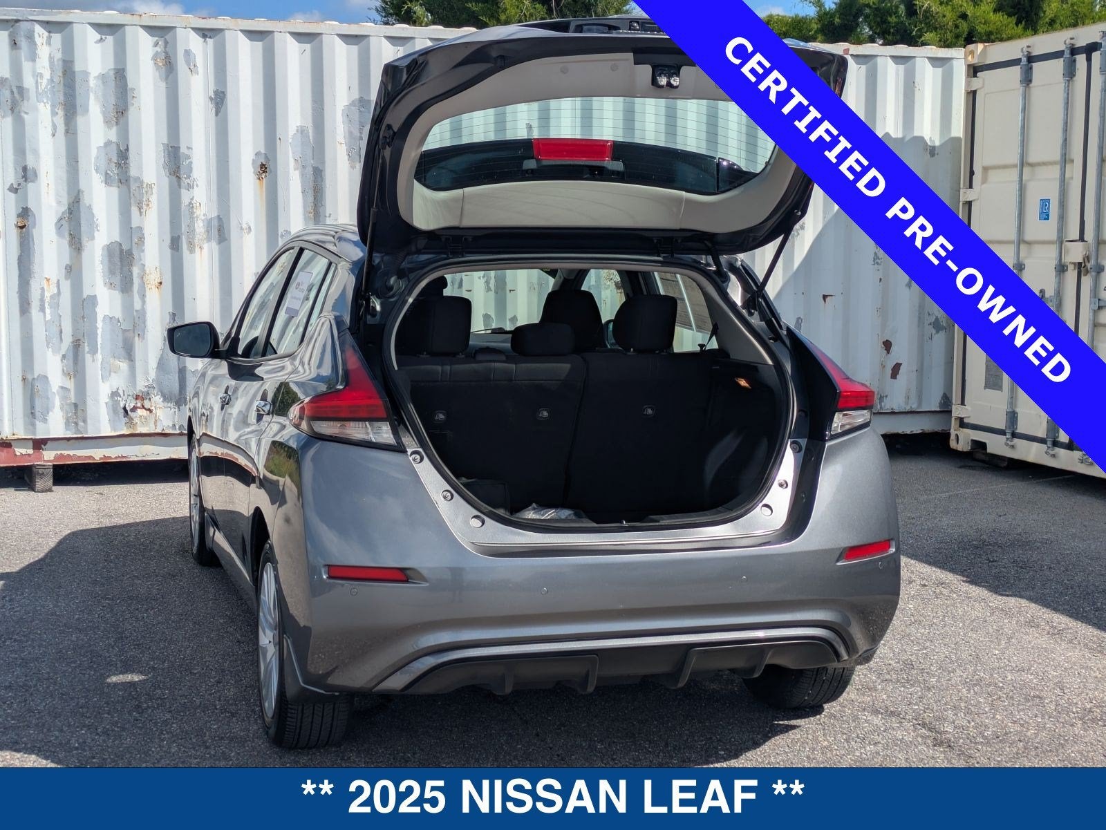 2025 Nissan LEAF S