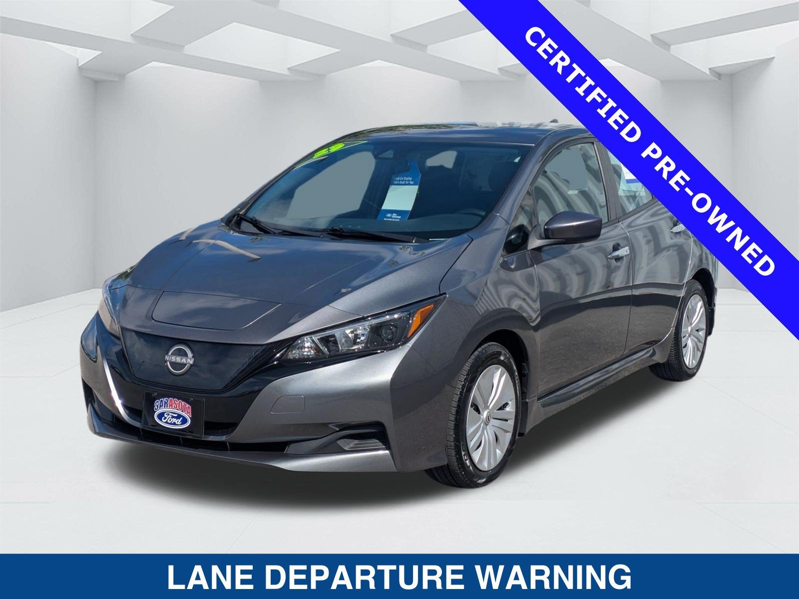 2025 Nissan LEAF S