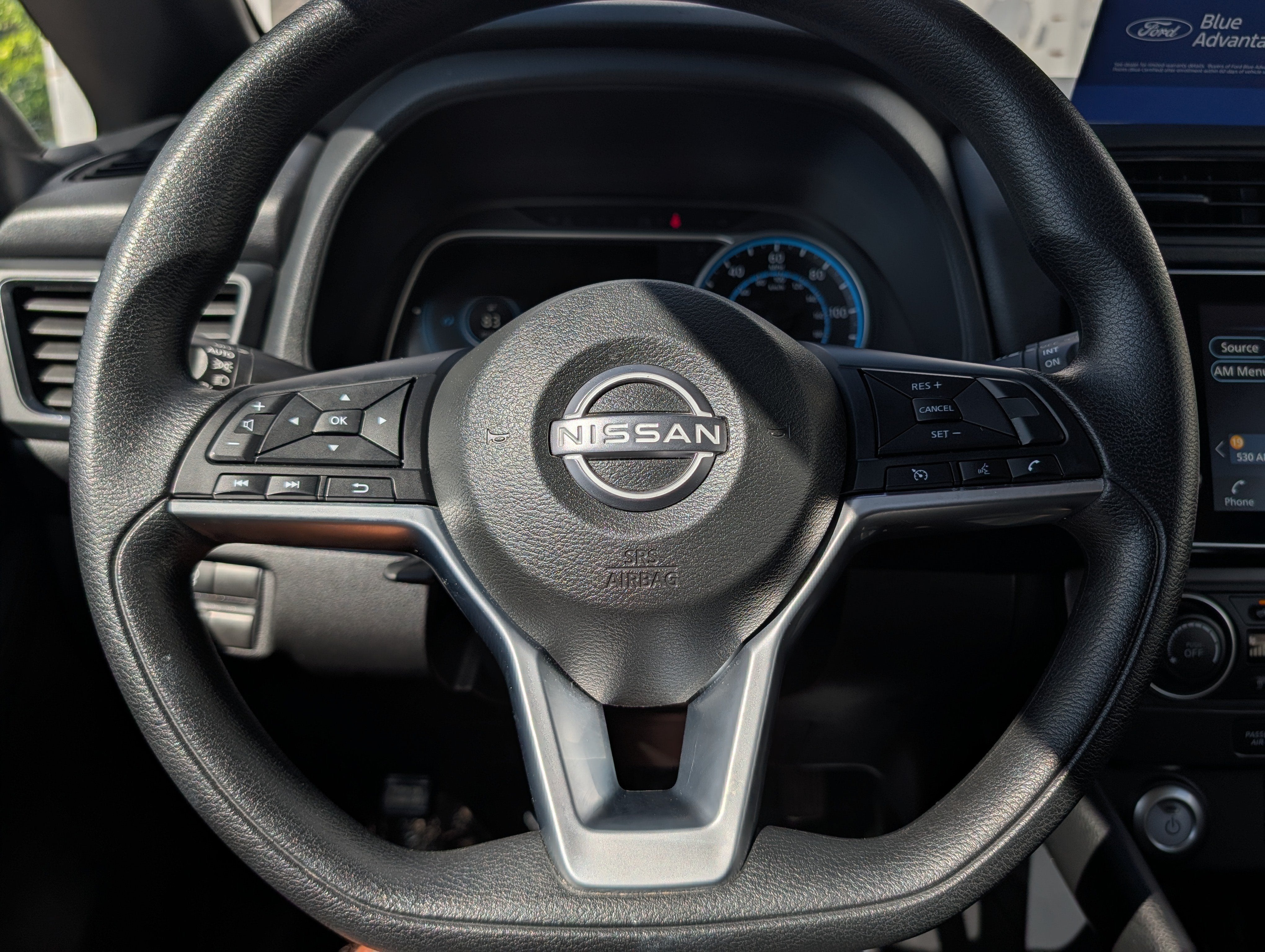2025 Nissan LEAF S