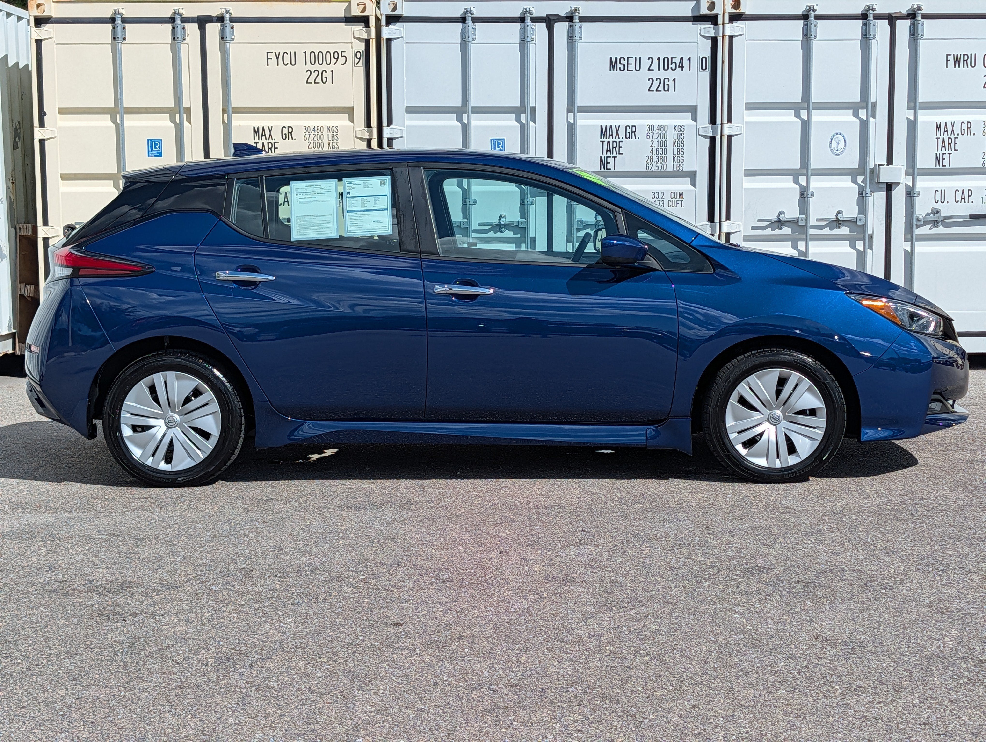 2025 Nissan LEAF S