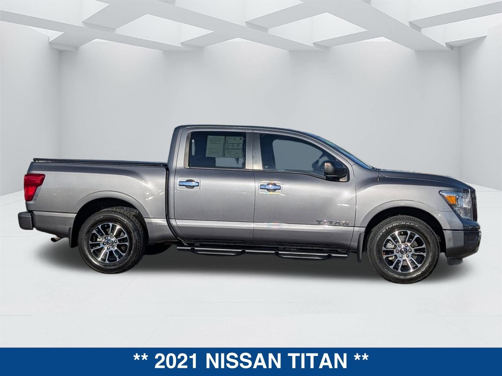 2021 Nissan Titan SV