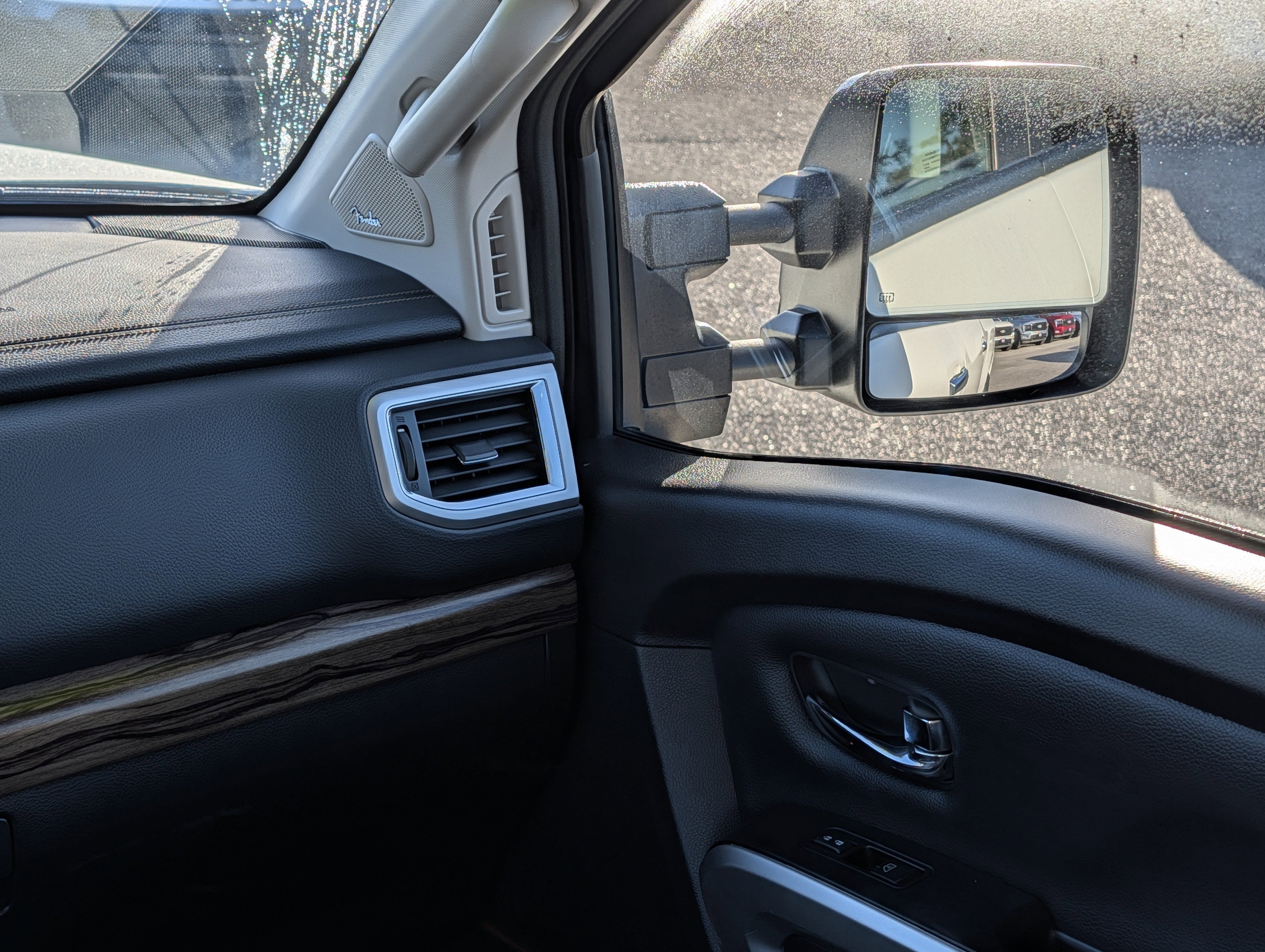 2019 Nissan Titan XD SL