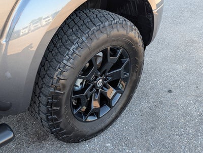 2021 Nissan Frontier SV