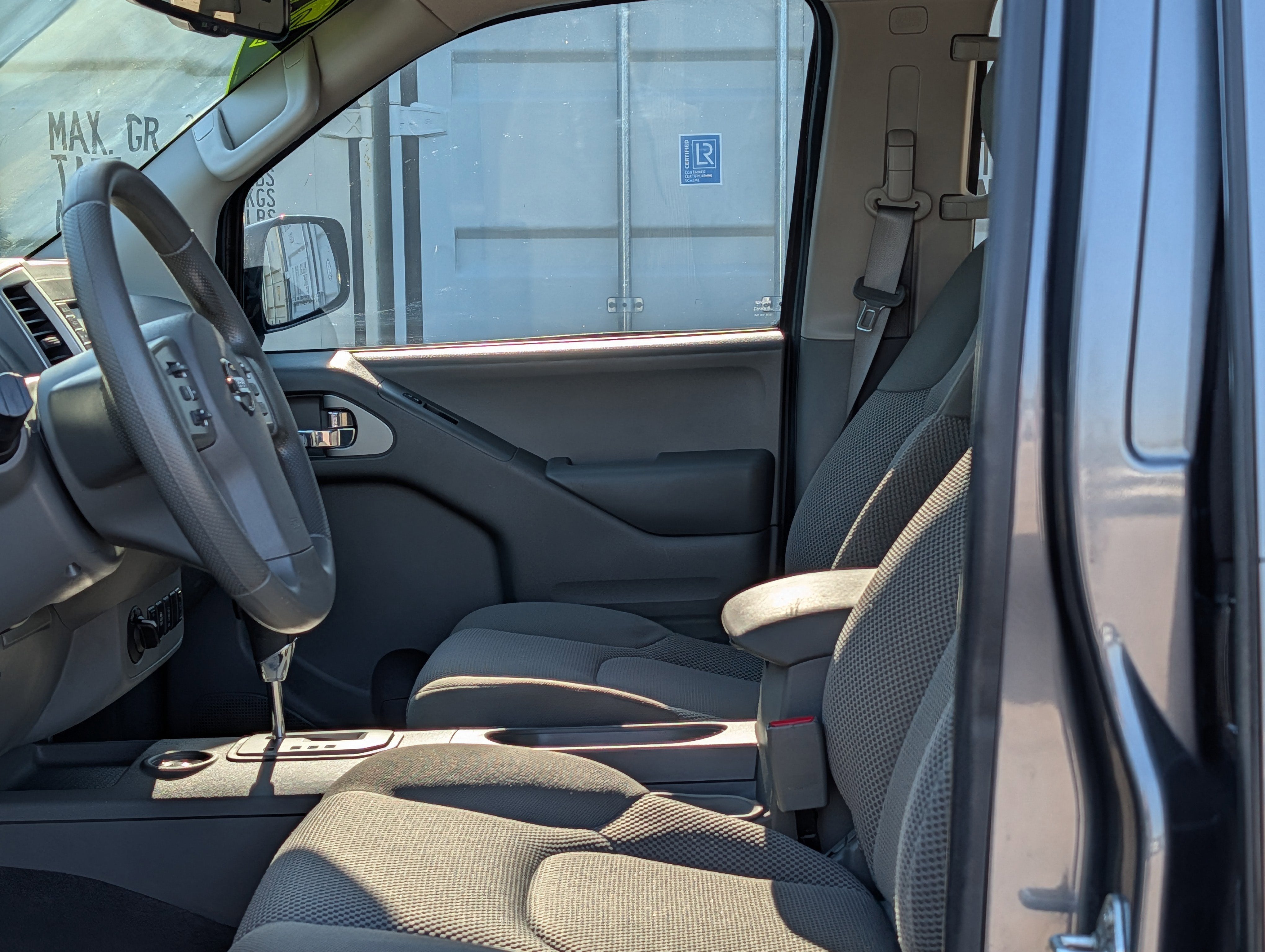 2021 Nissan Frontier SV