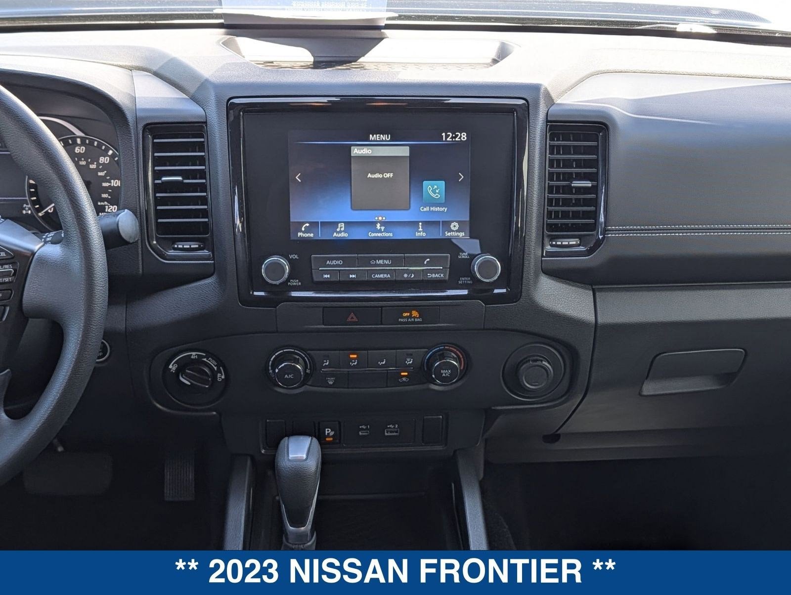 2023 Nissan Frontier SV