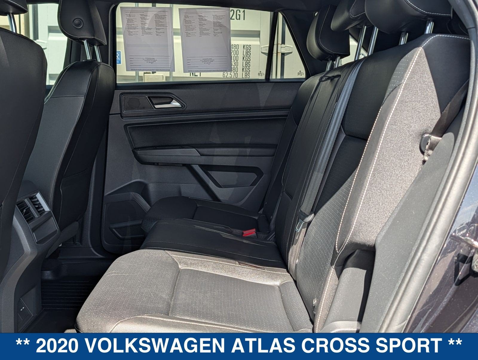 2020 Volkswagen Atlas Cross Sport 3.6 V6 SE w/ Technology R-Line