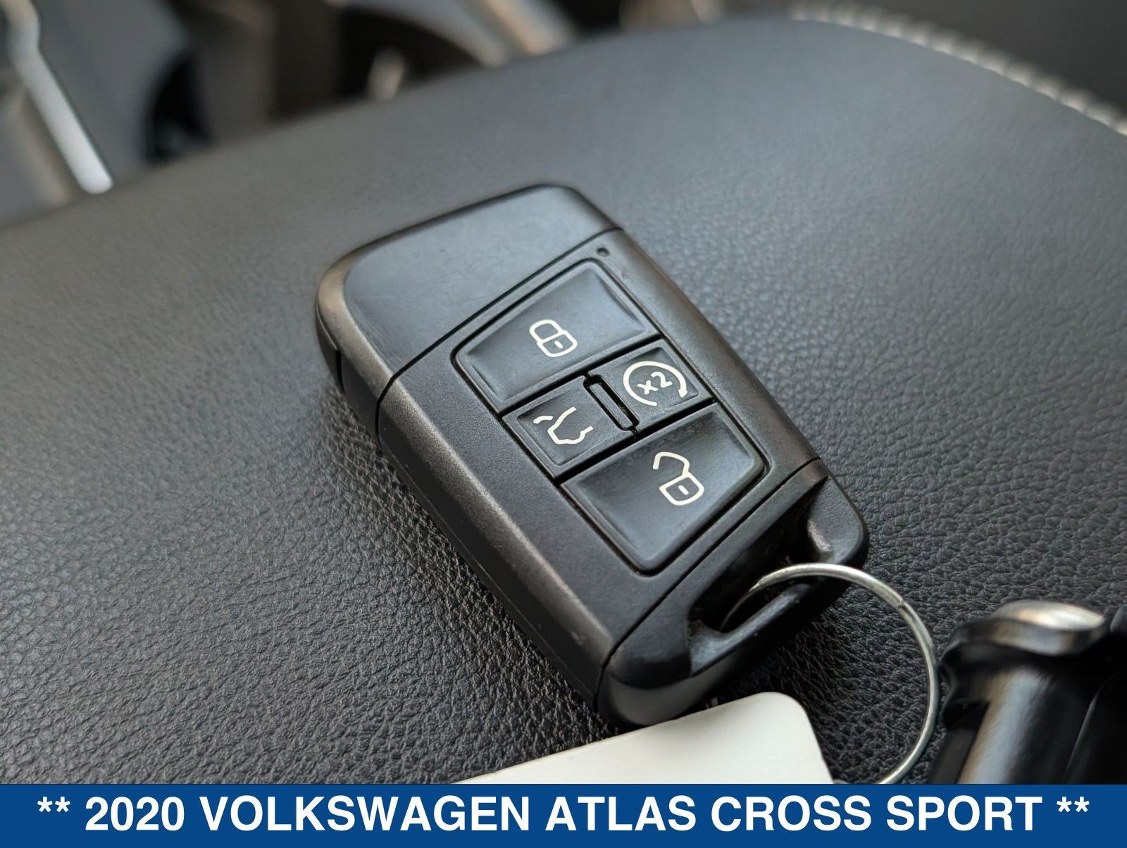 2020 Volkswagen Atlas Cross Sport 3.6 V6 SE w/ Technology R-Line