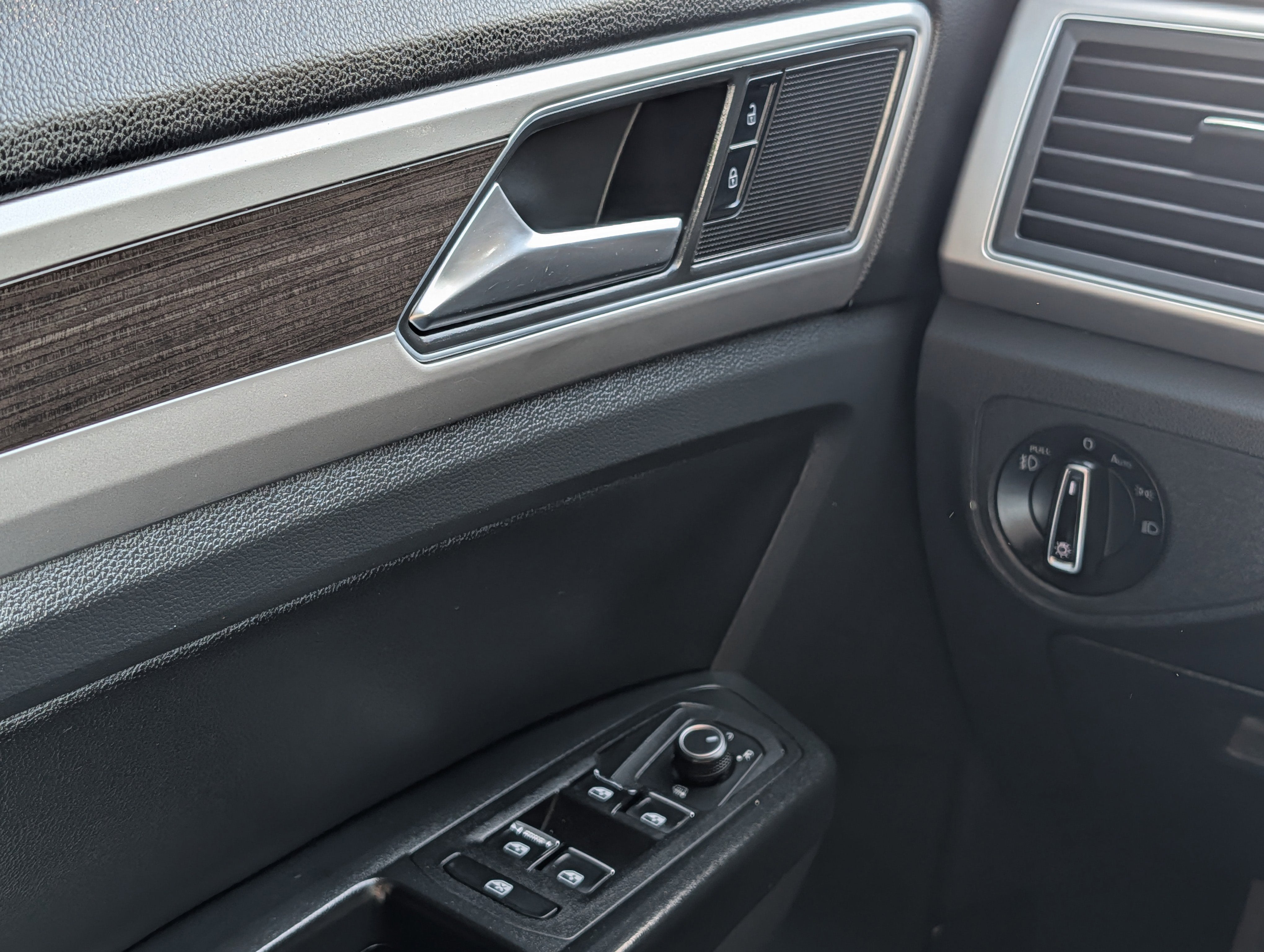 2019 Volkswagen Atlas 3.6 SE w/ Technology