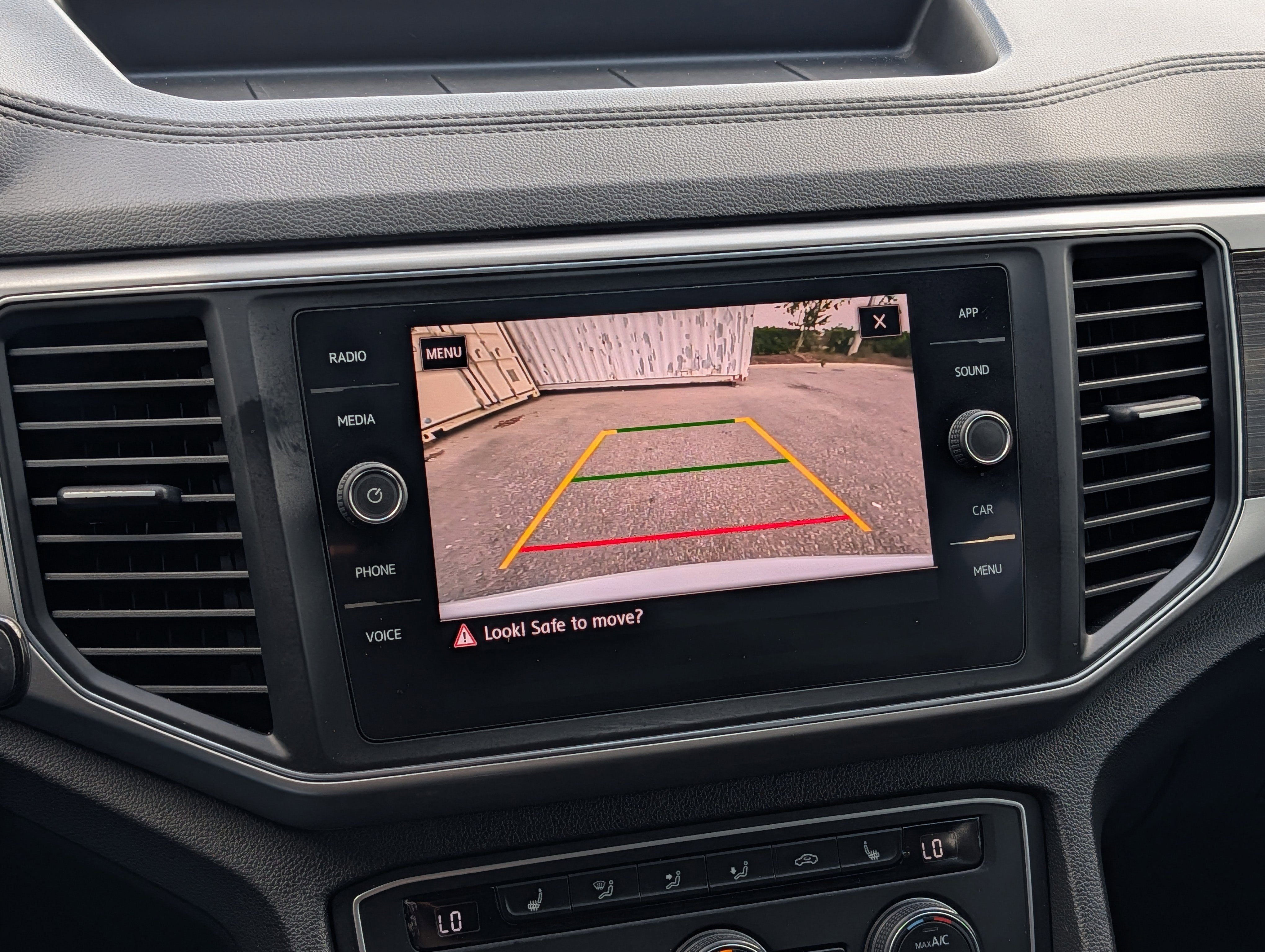 2019 Volkswagen Atlas 3.6 SE w/ Technology