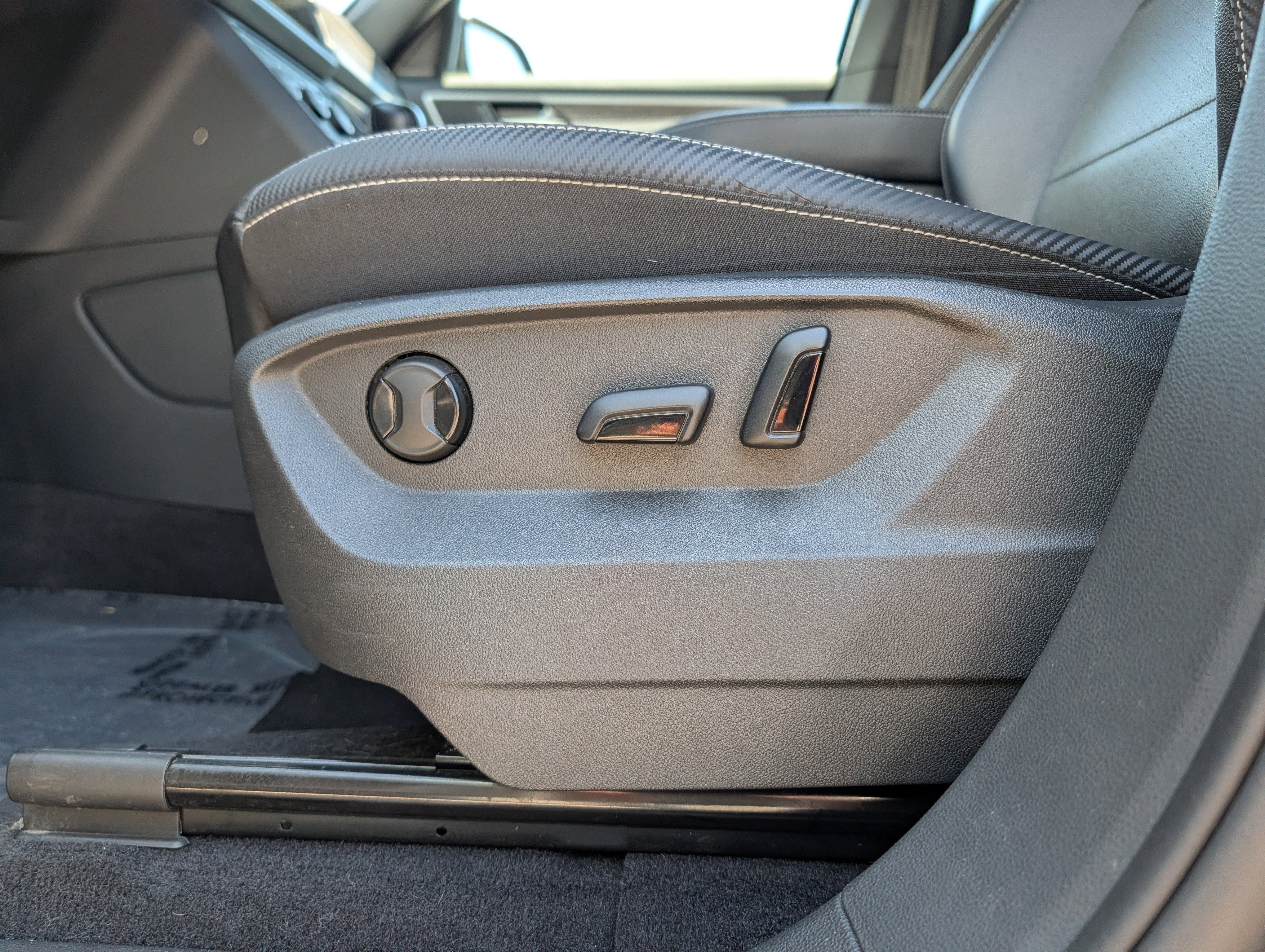 2021 Volkswagen Atlas Cross Sport 3.6 V6 SE w/ Technology