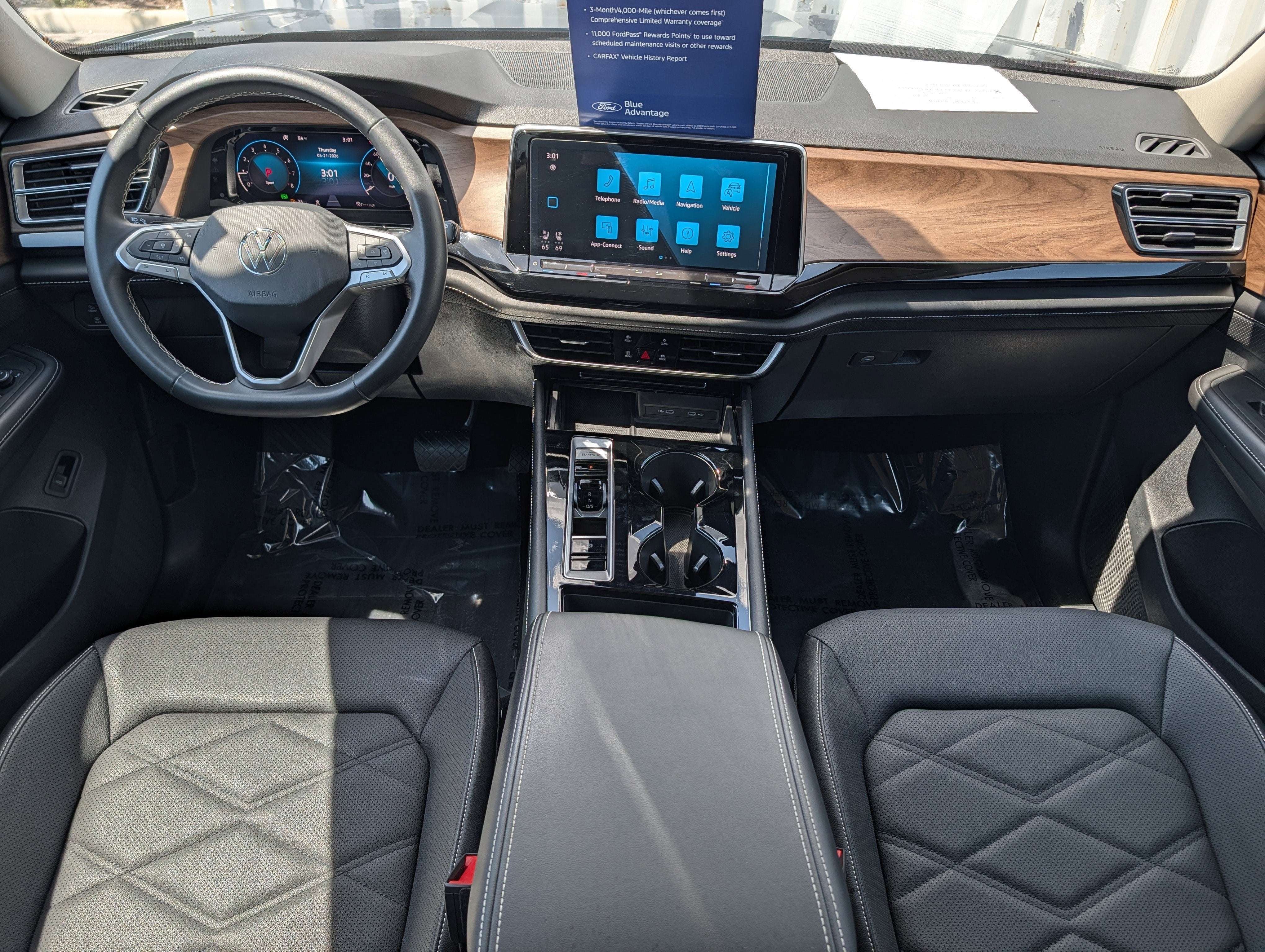 2024 Volkswagen Atlas 2.0T SE w/ Technology