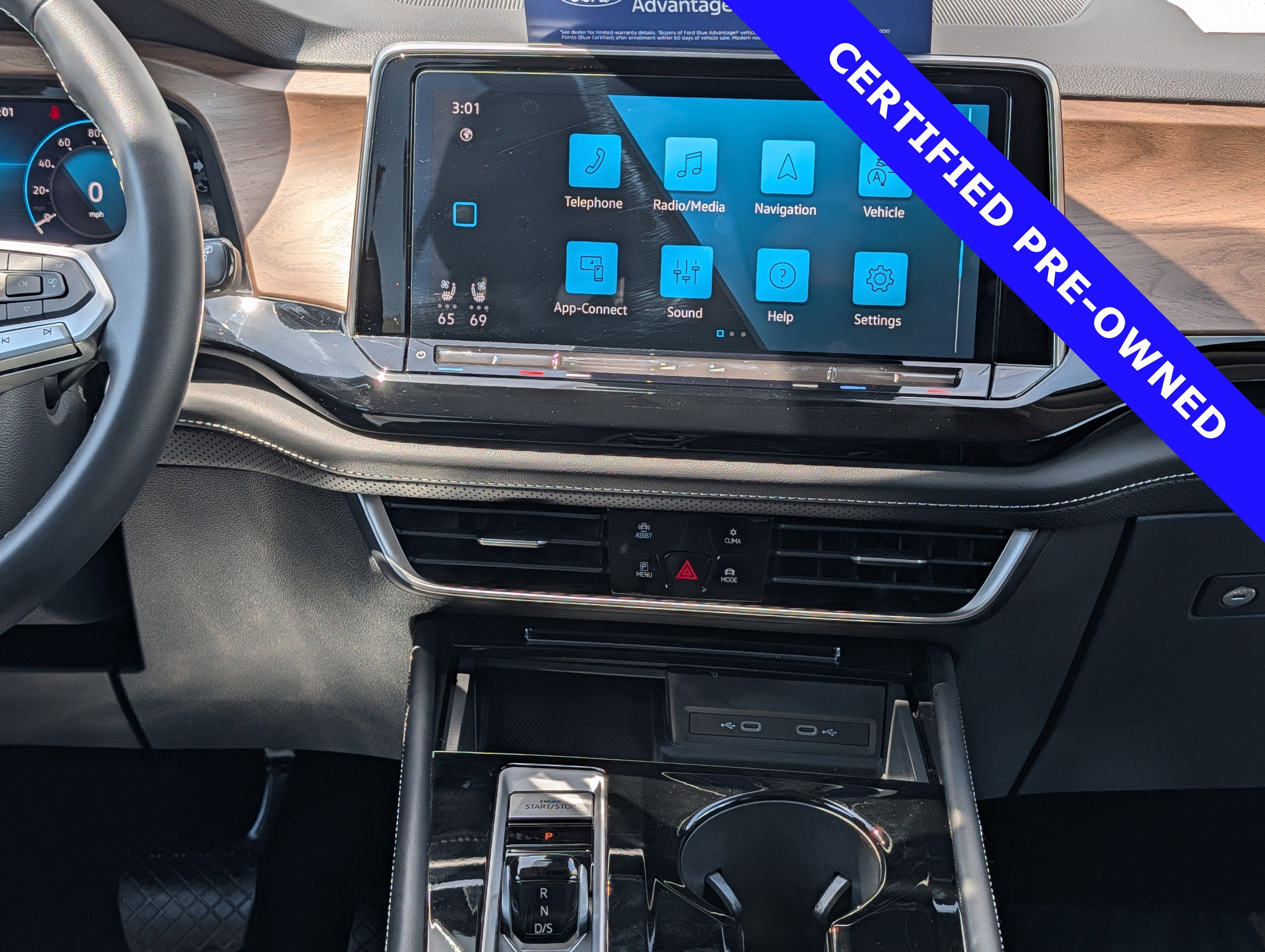 2024 Volkswagen Atlas 2.0T SE w/ Technology