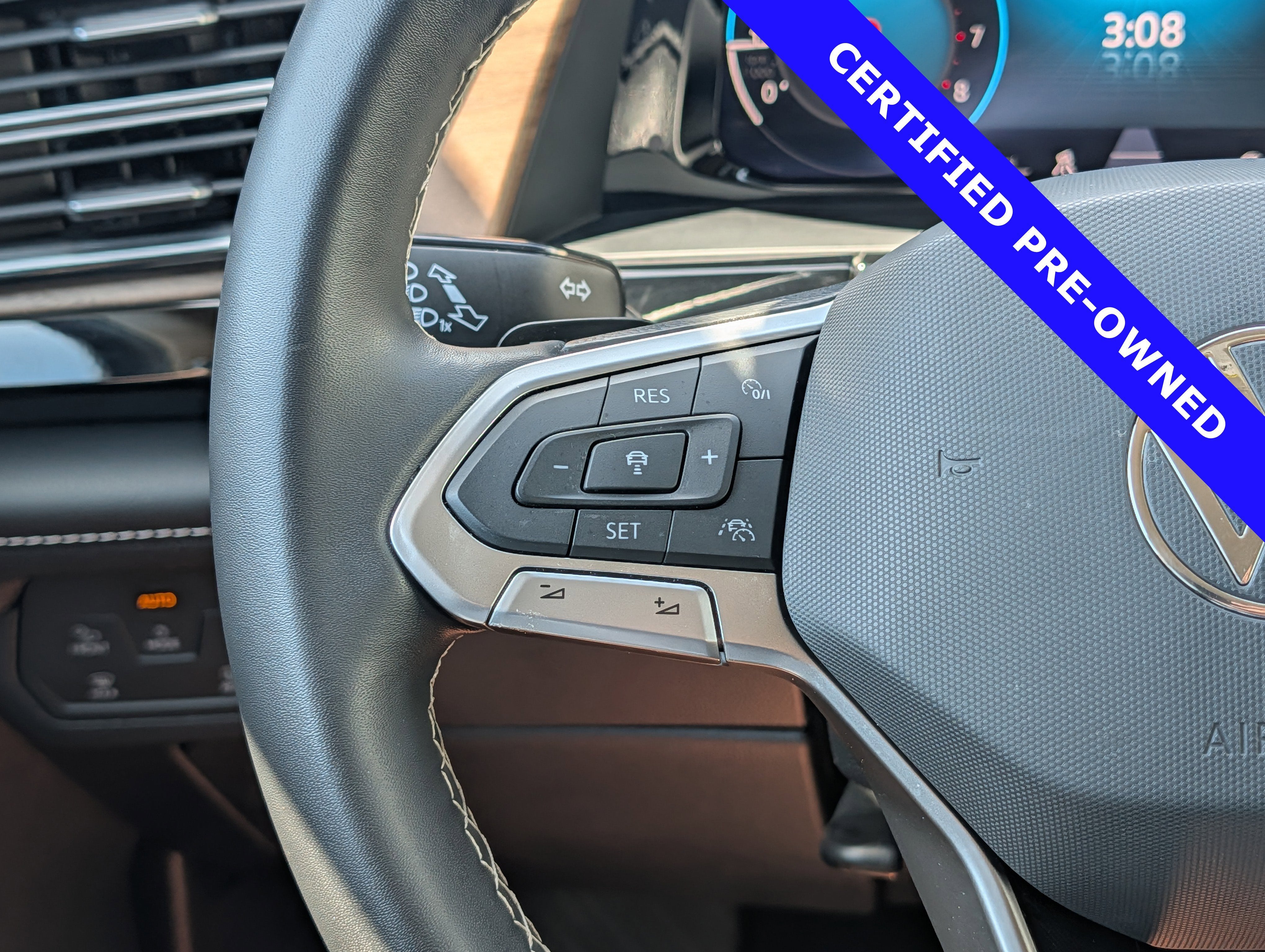 2024 Volkswagen Atlas 2.0T SE w/ Technology