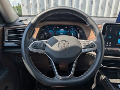 2024 Volkswagen Atlas 2.0T SE w/ Technology