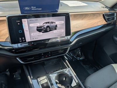 2024 Volkswagen Atlas 2.0T SE w/ Technology