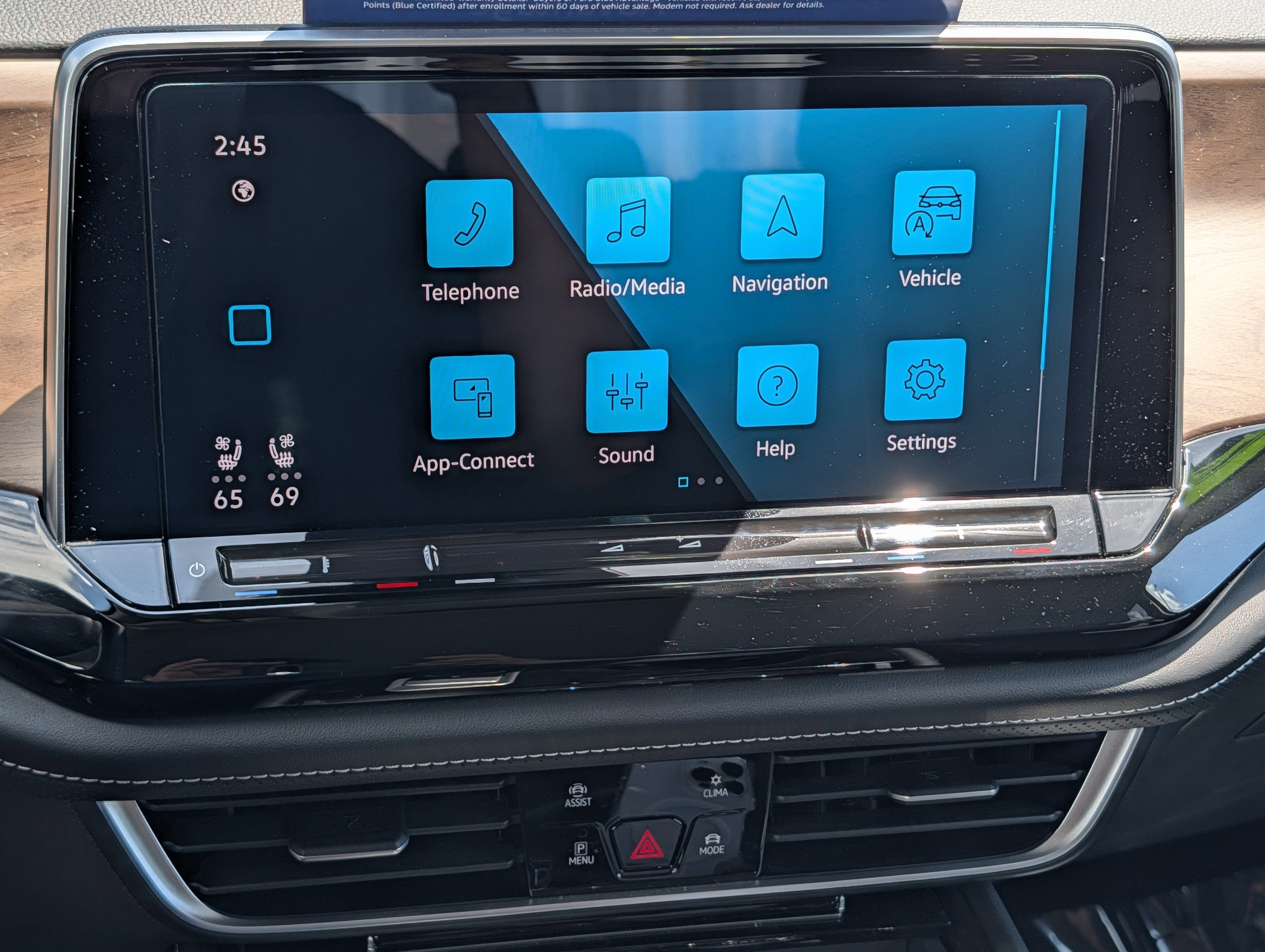 2024 Volkswagen Atlas 2.0T SE w/ Technology