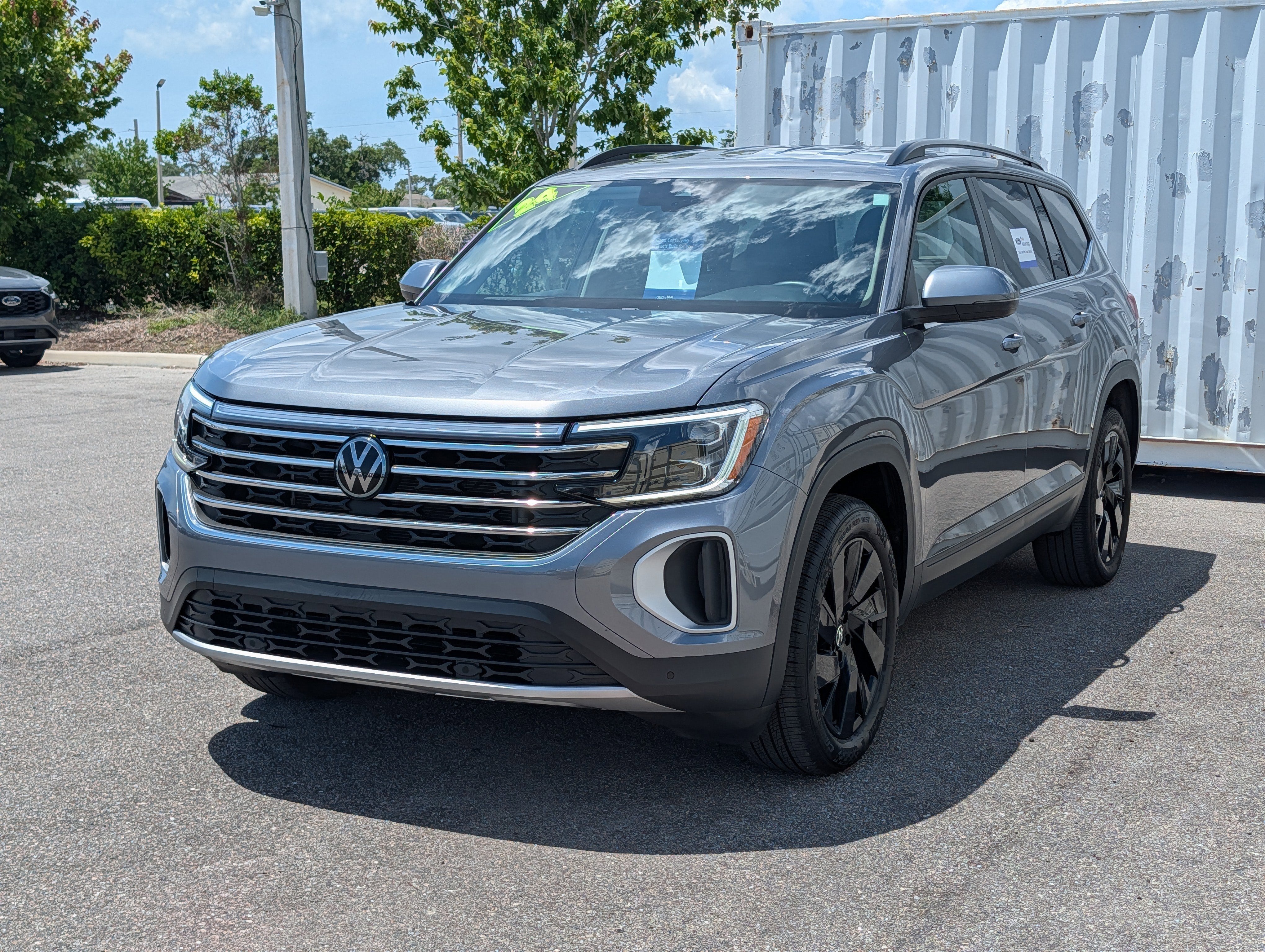 2024 Volkswagen Atlas 2.0T SE w/ Technology