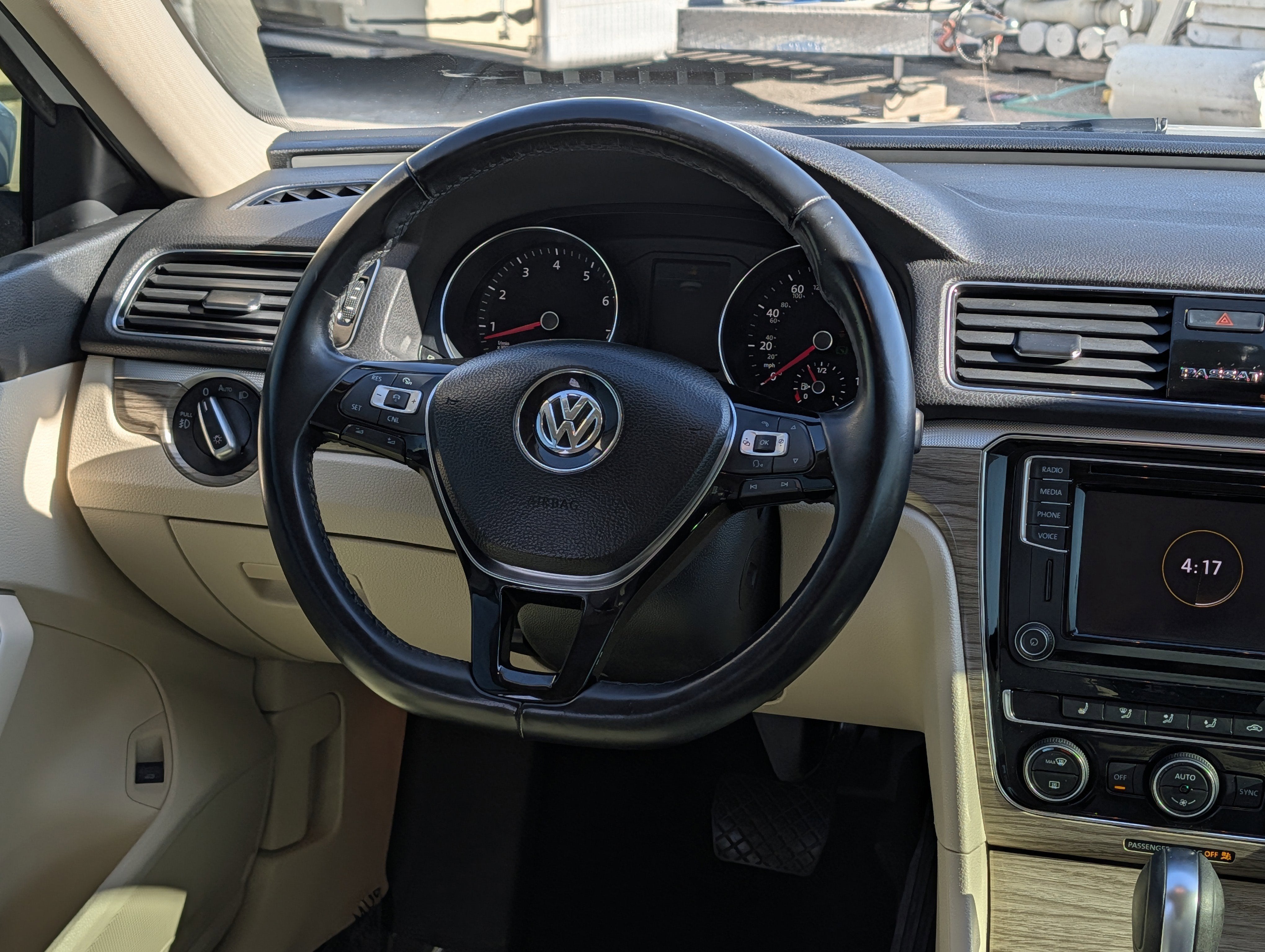 2018 Volkswagen Passat 2.0T SE w/ Technology