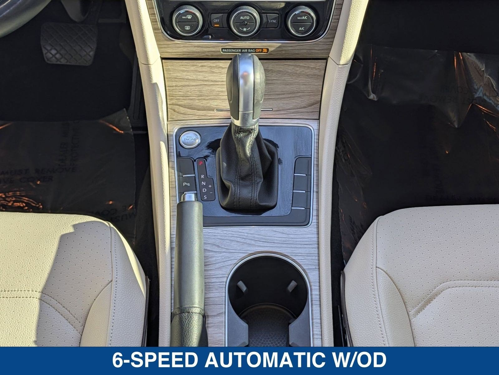 2018 Volkswagen Passat 2.0T SE w/ Technology