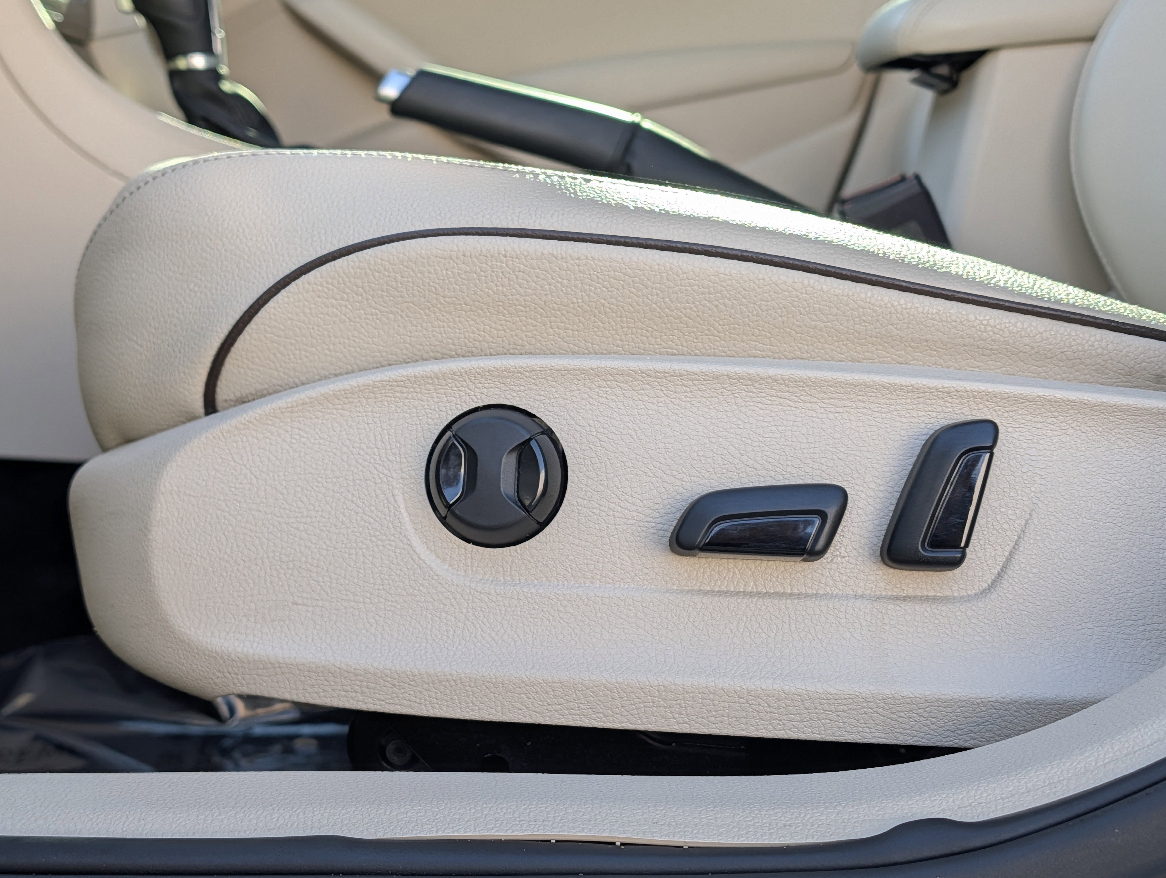 2018 Volkswagen Passat 2.0T SE w/ Technology