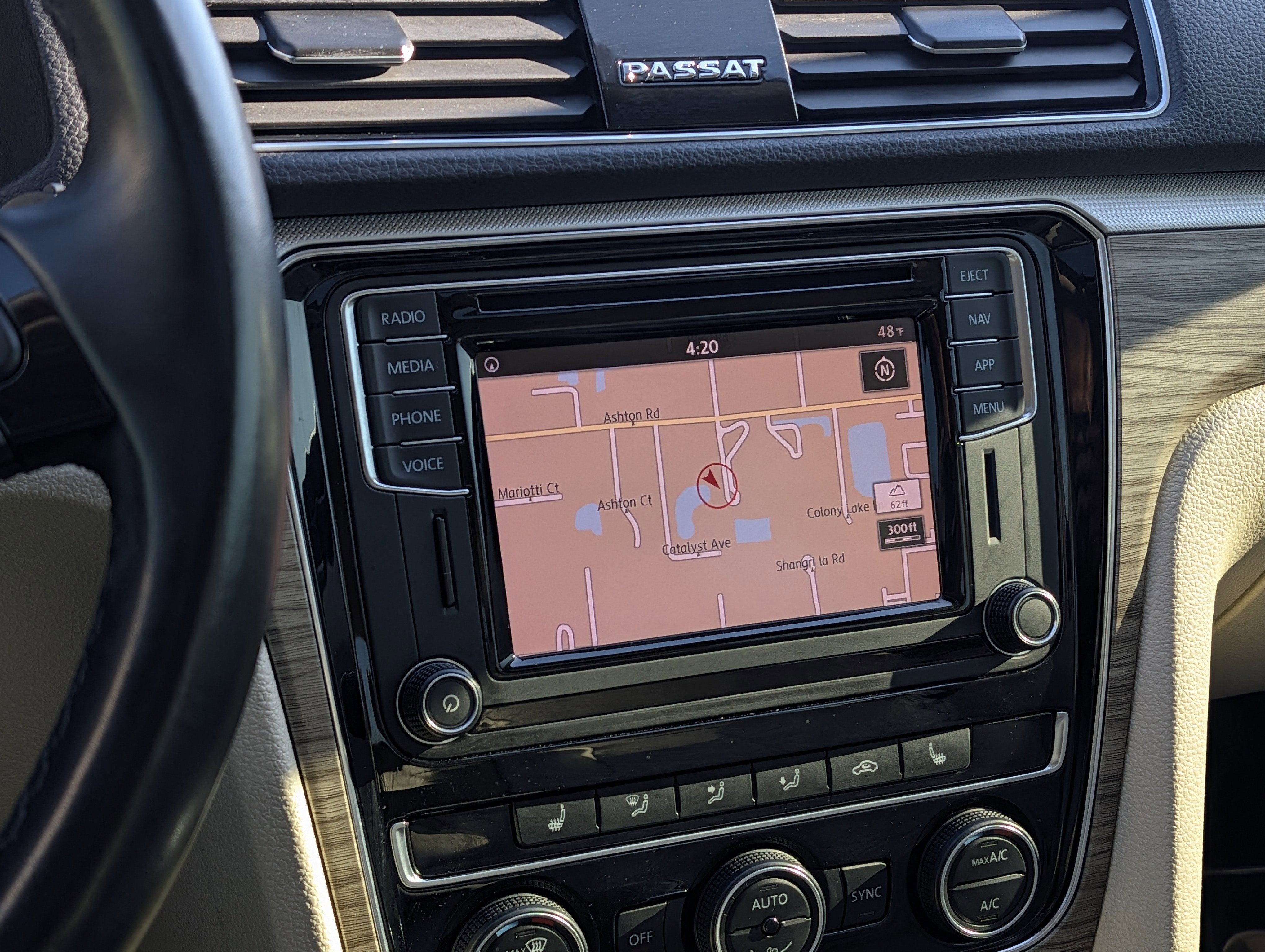 2018 Volkswagen Passat 2.0T SE w/ Technology