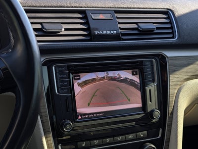 2018 Volkswagen Passat 2.0T SE w/ Technology