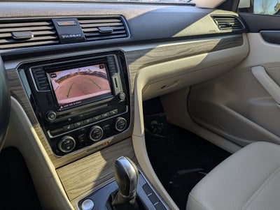 2018 Volkswagen Passat 2.0T SE w/ Technology