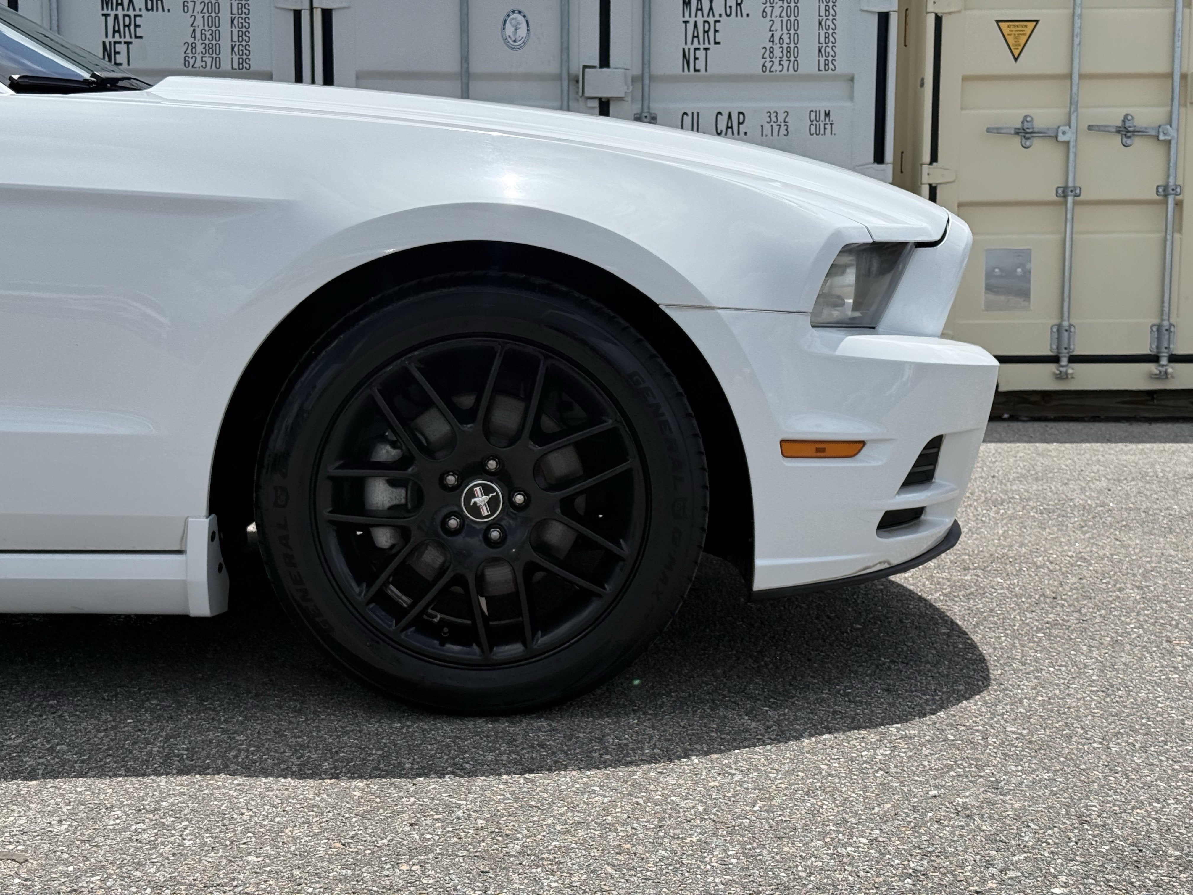 2014 Ford Mustang V6