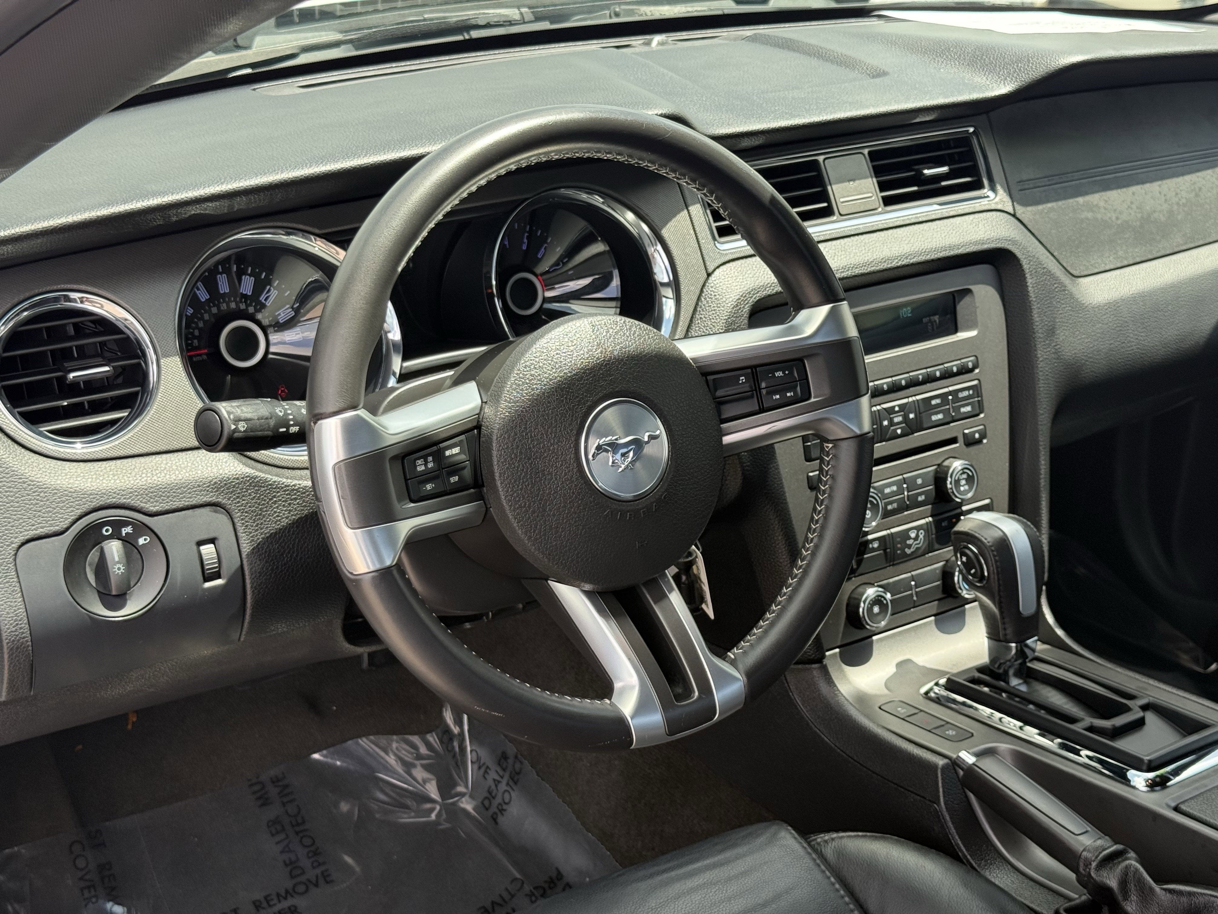 2014 Ford Mustang V6