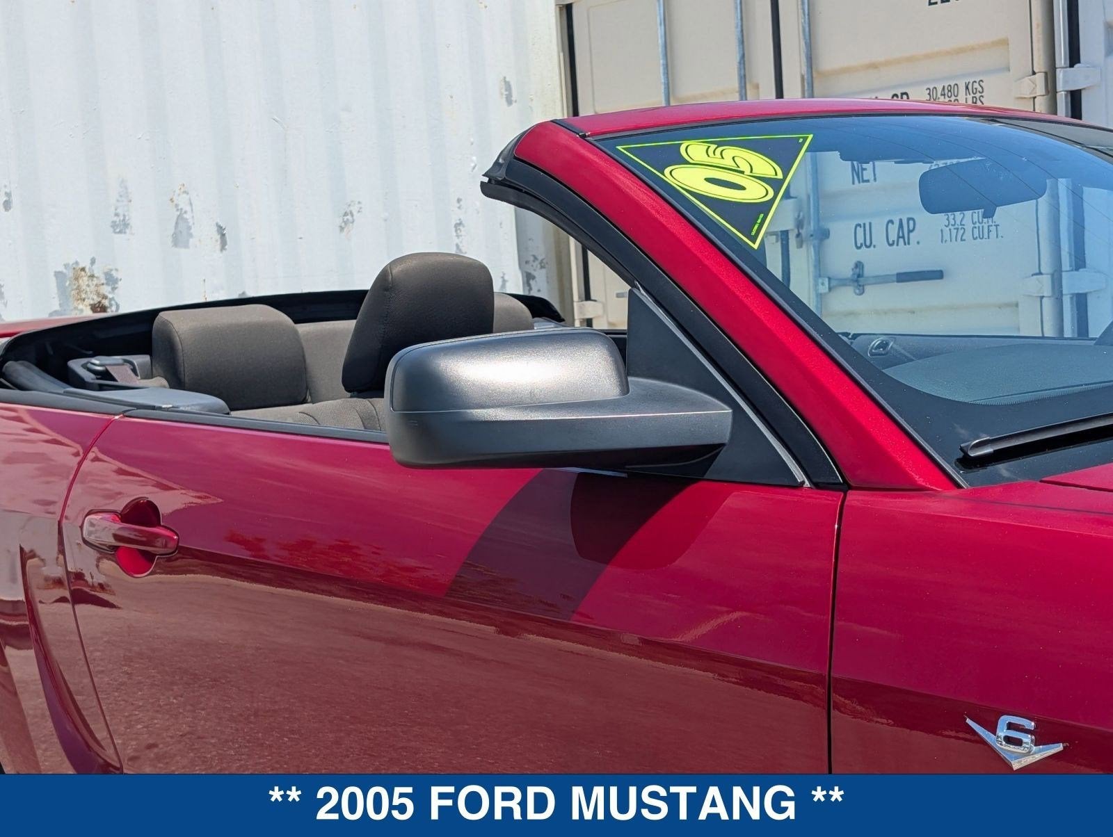 2005 Ford Mustang Deluxe