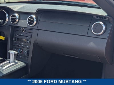 2005 Ford Mustang Deluxe