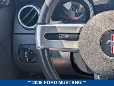 2005 Ford Mustang Deluxe
