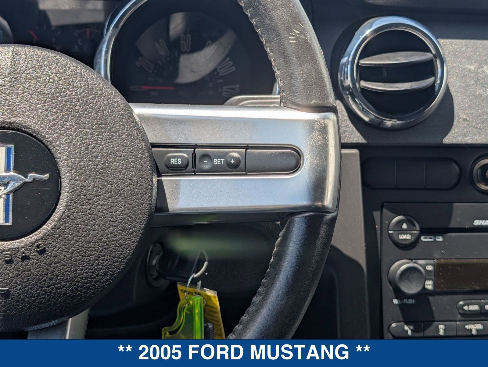 2005 Ford Mustang Deluxe