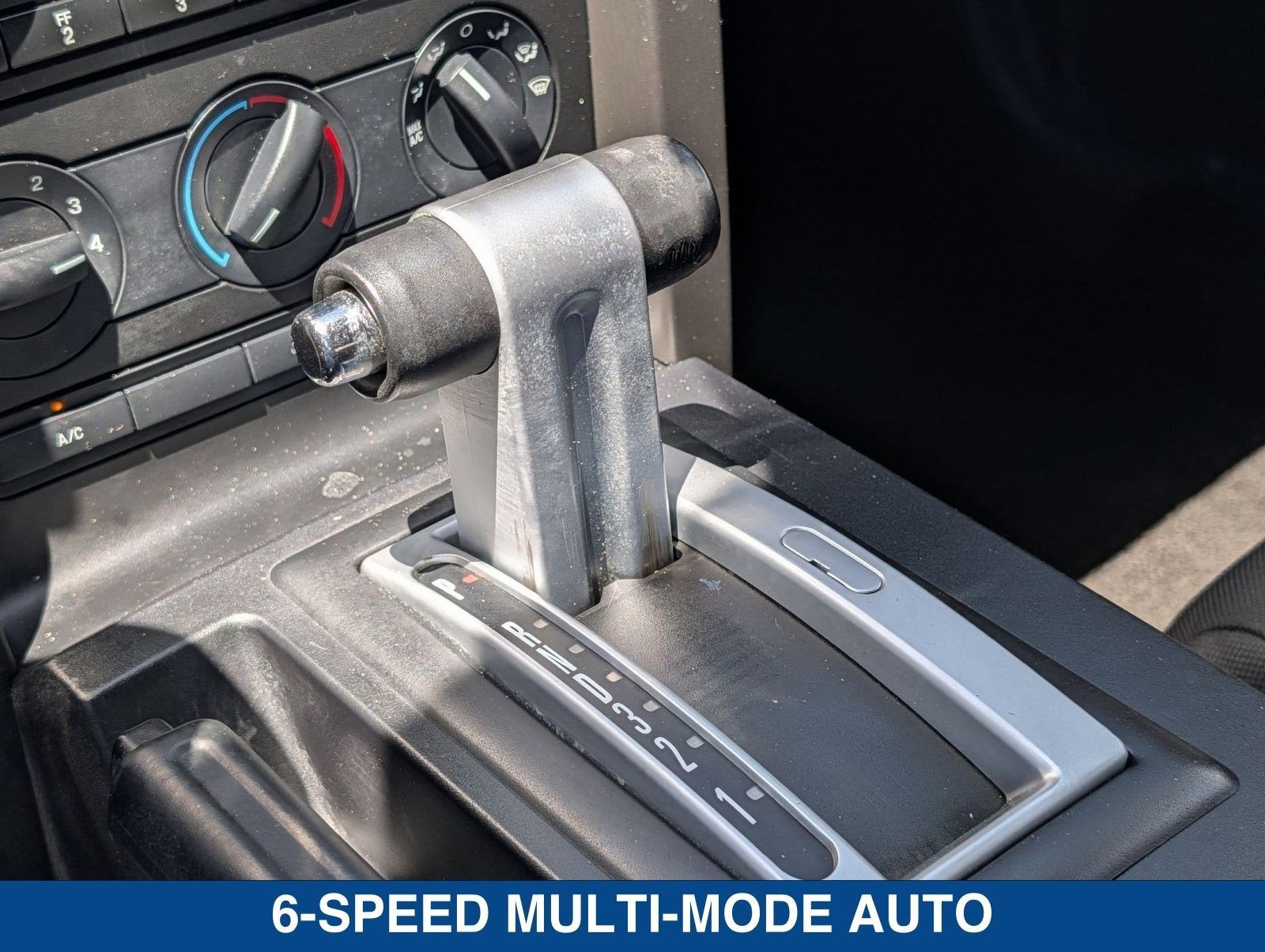 2005 Ford Mustang Deluxe