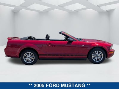 2005 Ford Mustang Deluxe