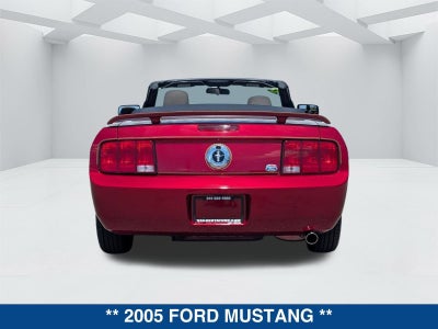 2005 Ford Mustang Deluxe