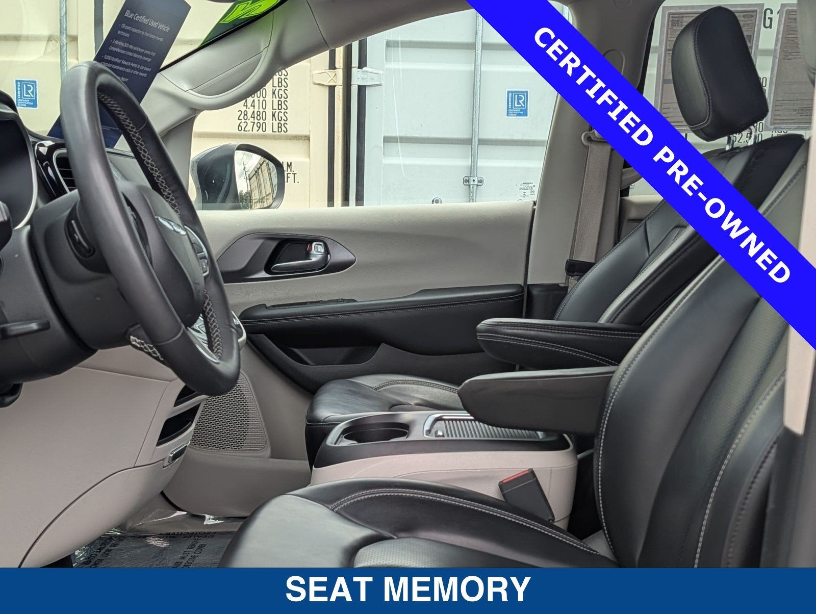 2023 Chrysler Pacifica Touring L