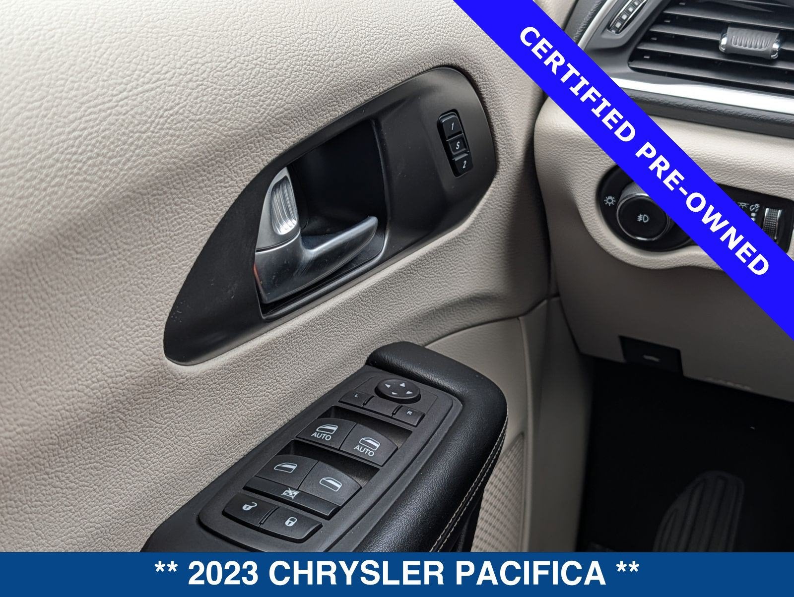 2023 Chrysler Pacifica Touring L