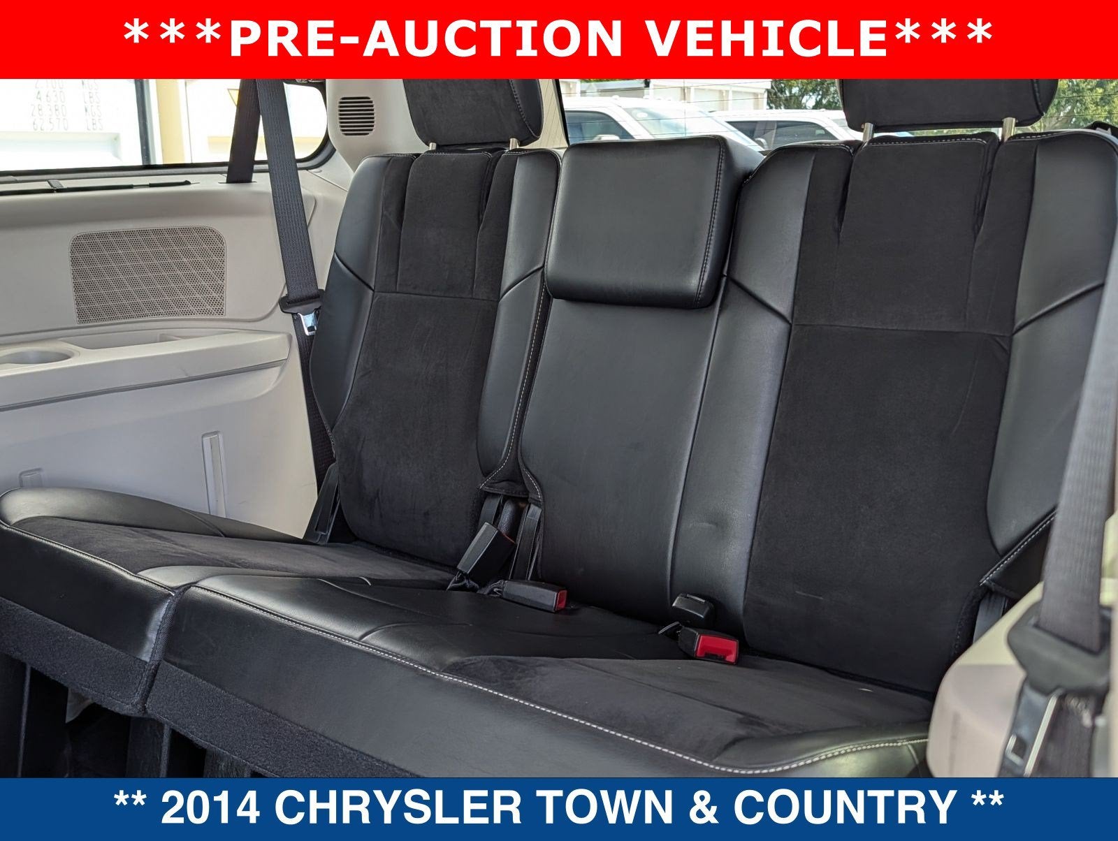 2014 Chrysler Town & Country Touring-L