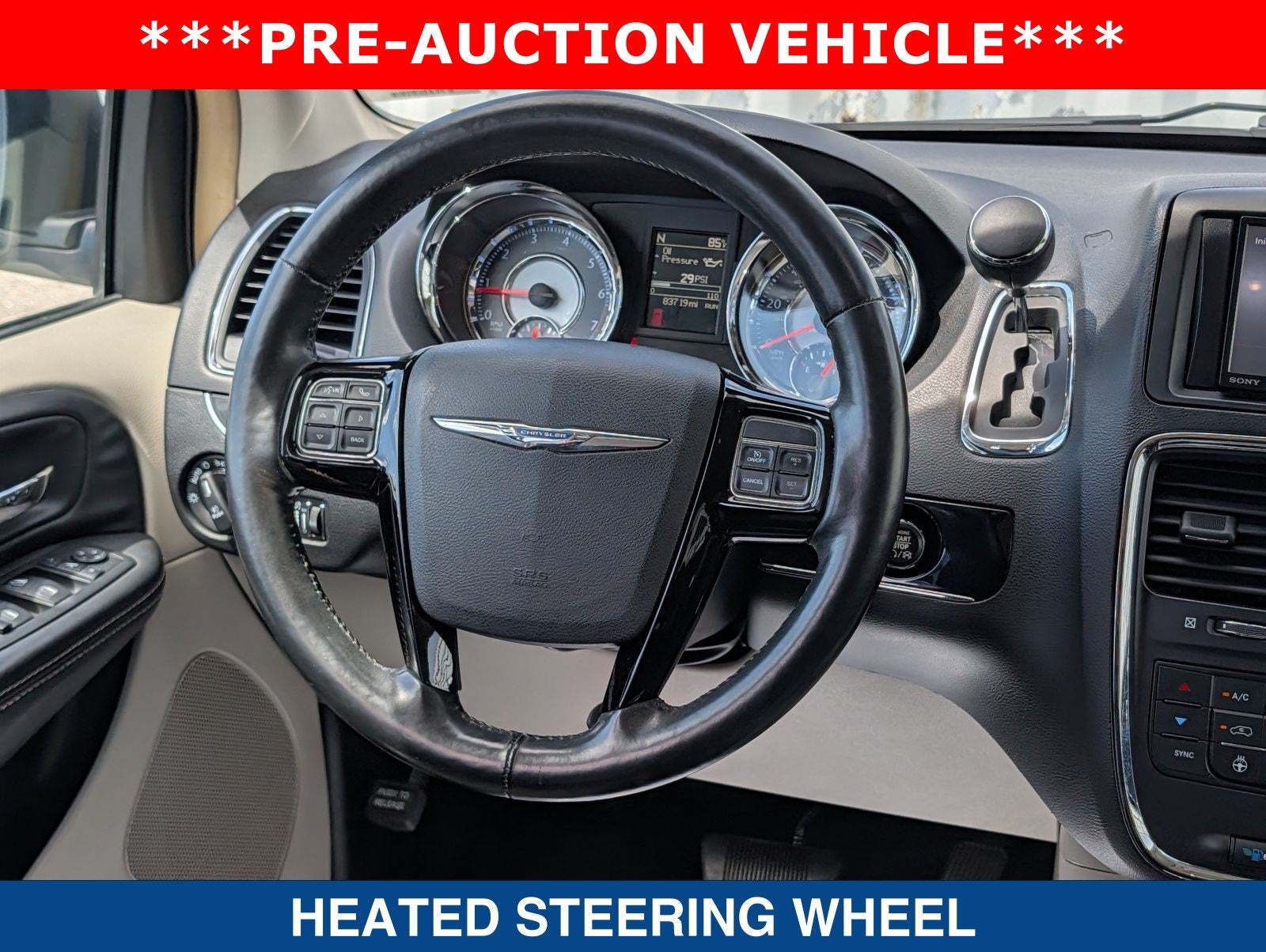 2014 Chrysler Town & Country Touring-L