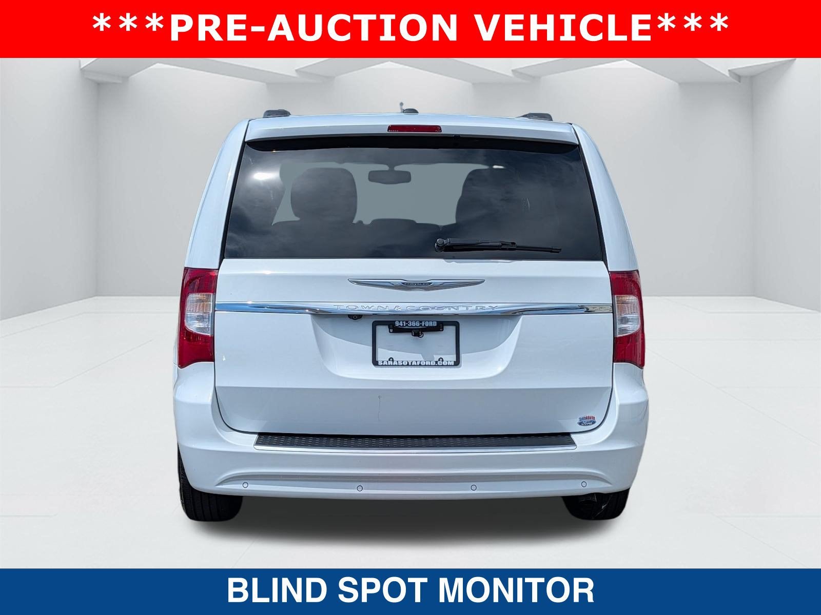 2014 Chrysler Town & Country Touring-L