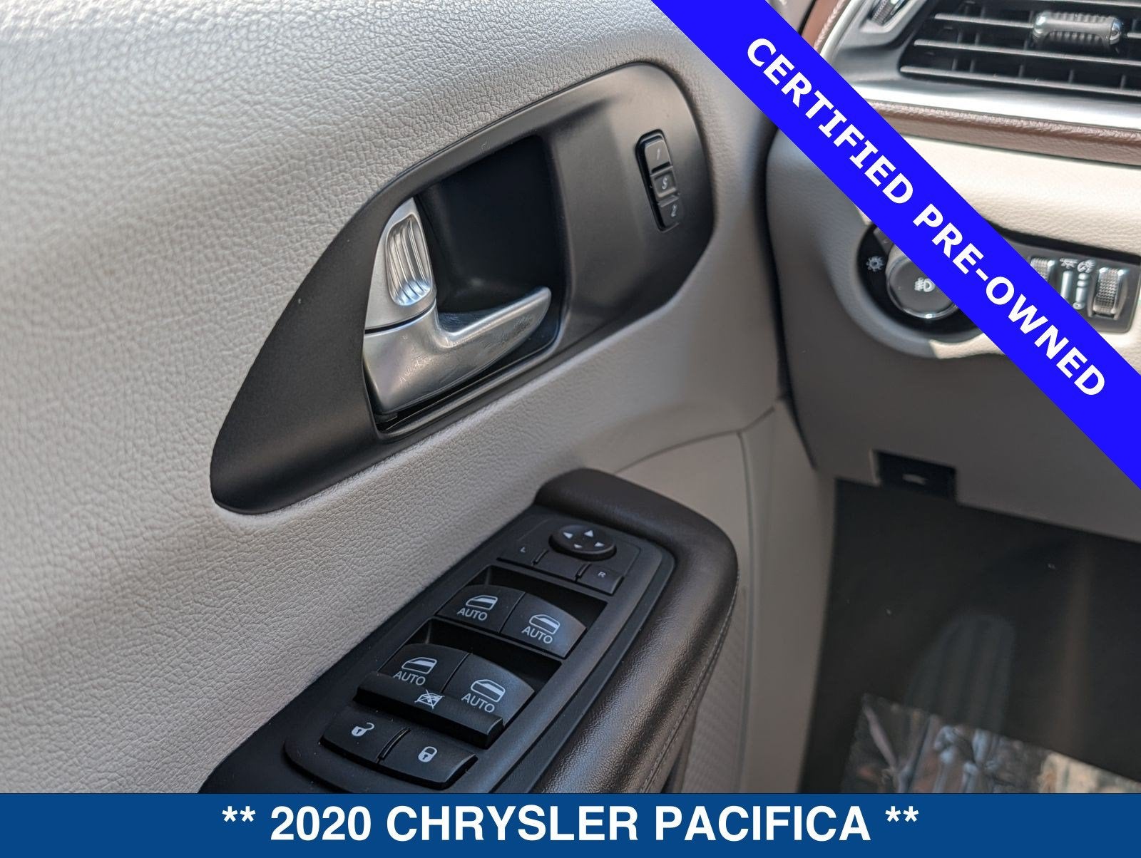 2020 Chrysler Pacifica Touring L Plus