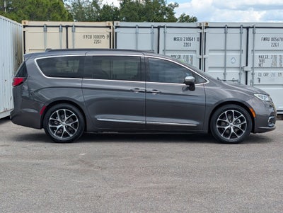 2022 Chrysler Pacifica Limited