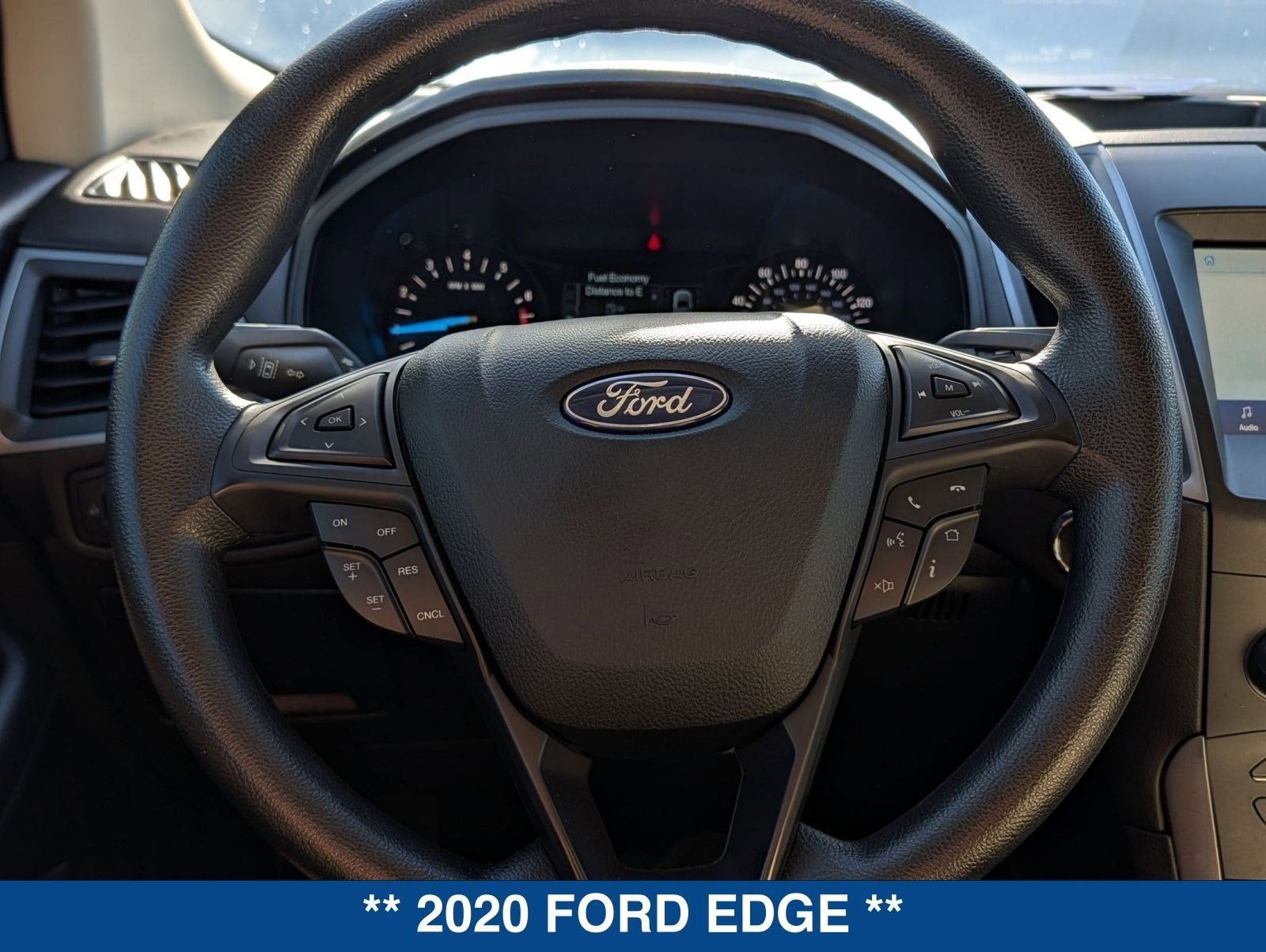 2020 Ford Edge SE