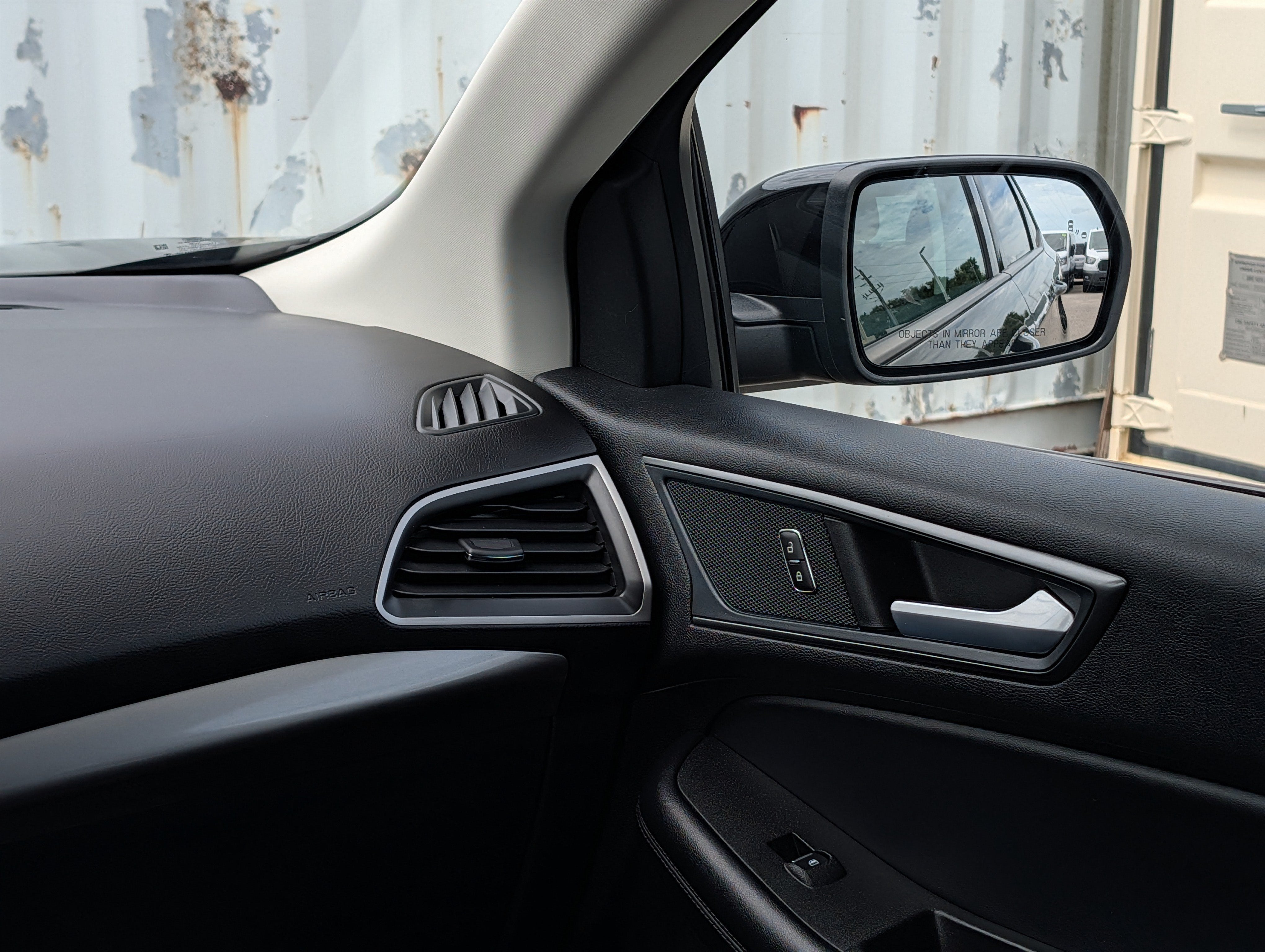 2023 Ford Edge SE
