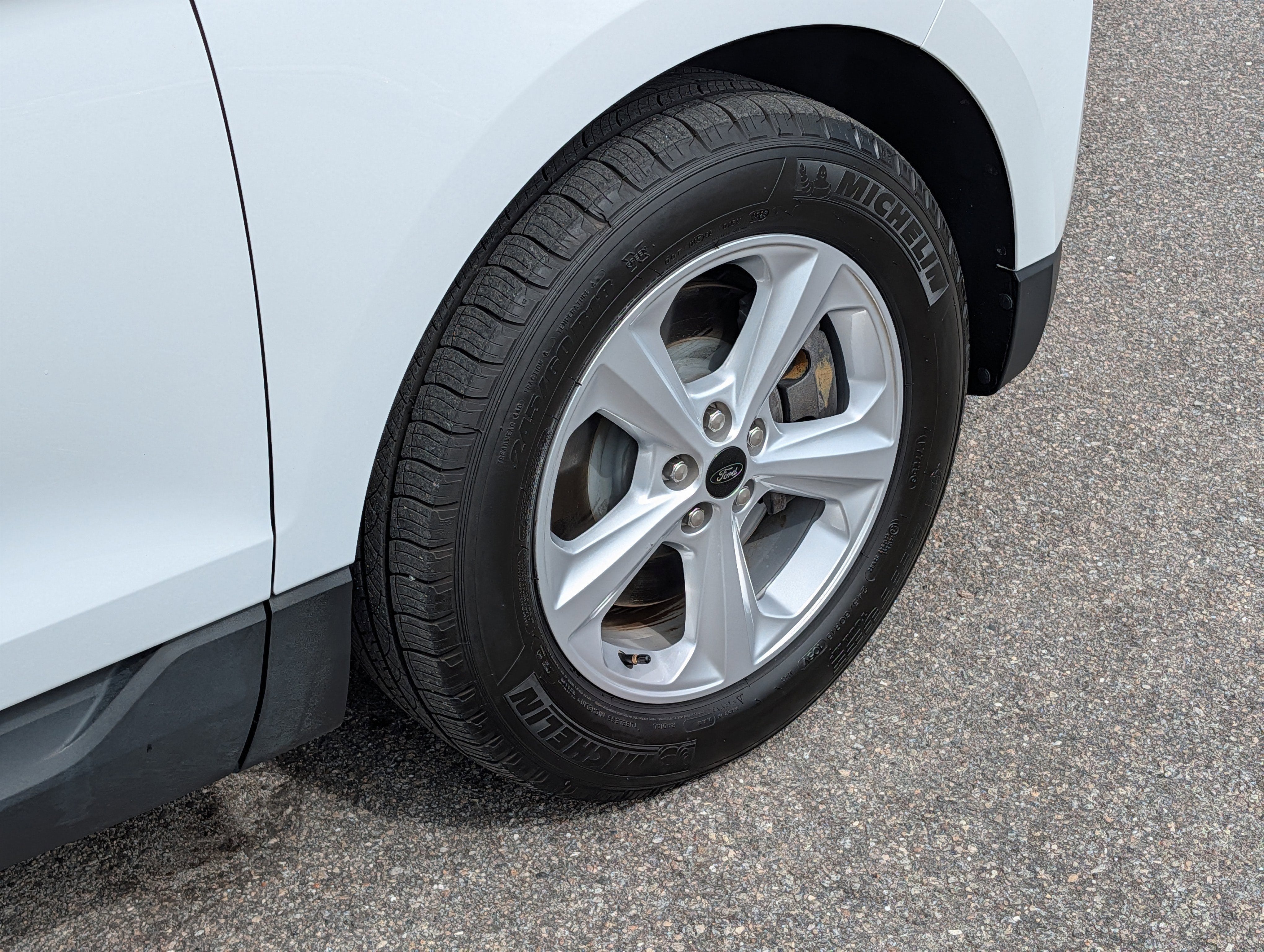 2024 Ford Edge SE